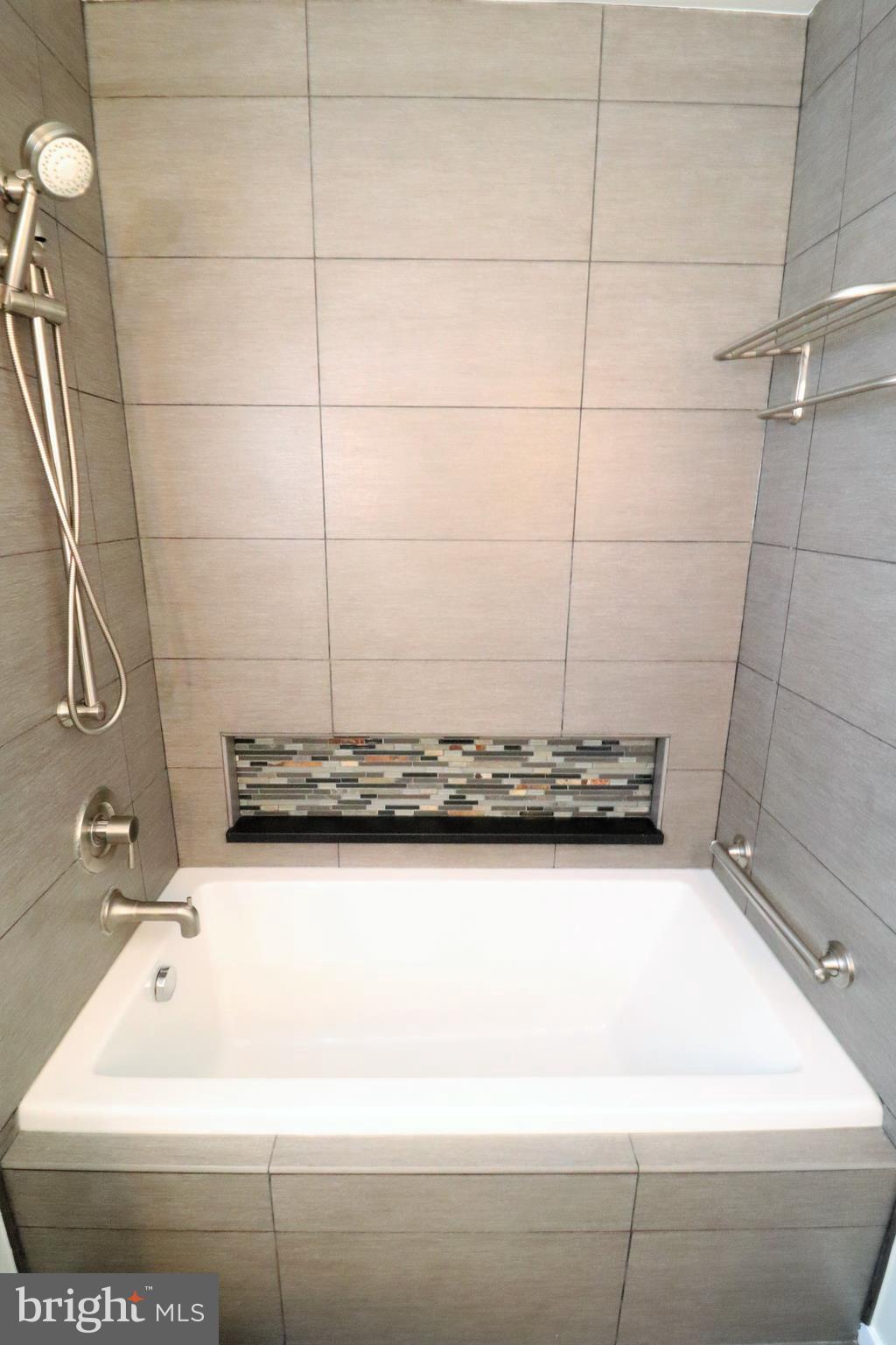 DORSEYS REGARD - Residential