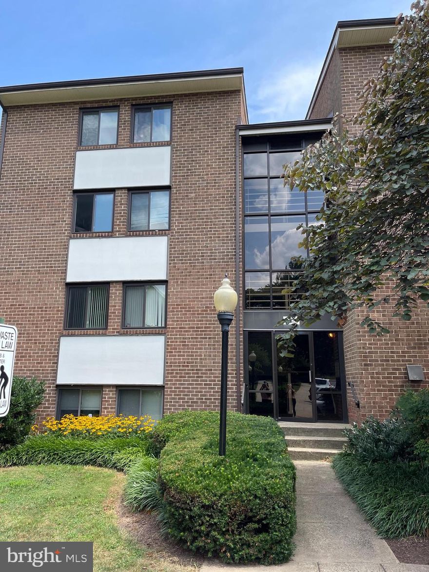 Don't let this gem slip away.  ALL UTILITIES INCLUDED.  Walk to the local farmers market and Lake Anne Plaza to enjoy local dining. Plenty of parks and community recreational facilities to enjoy.  New flooring has been installed in this light-filled unit. Pets are allowed on a case-by-case basis. You will love living in this fabulous community.