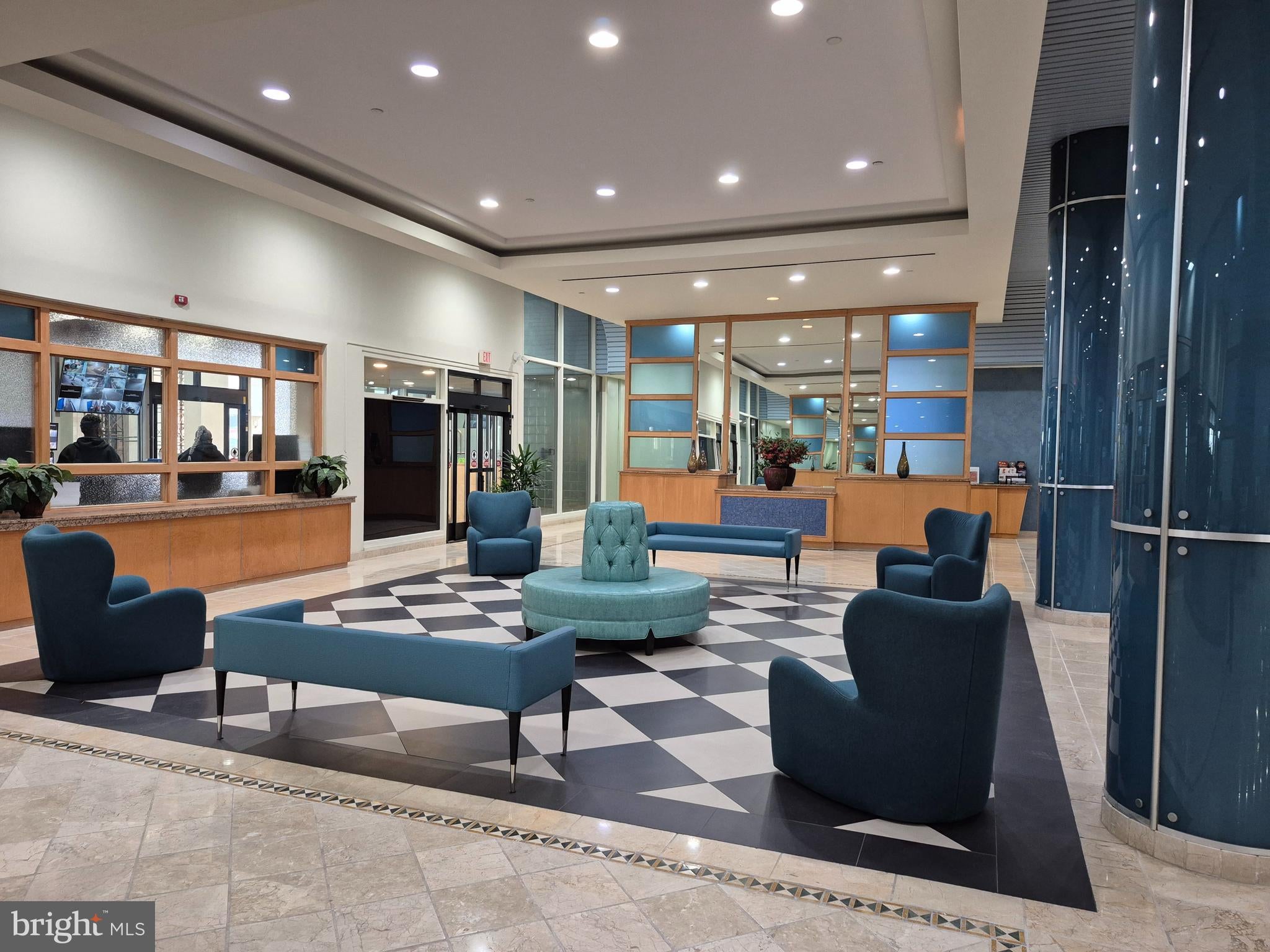 3101 BOARDWALK 2504-2