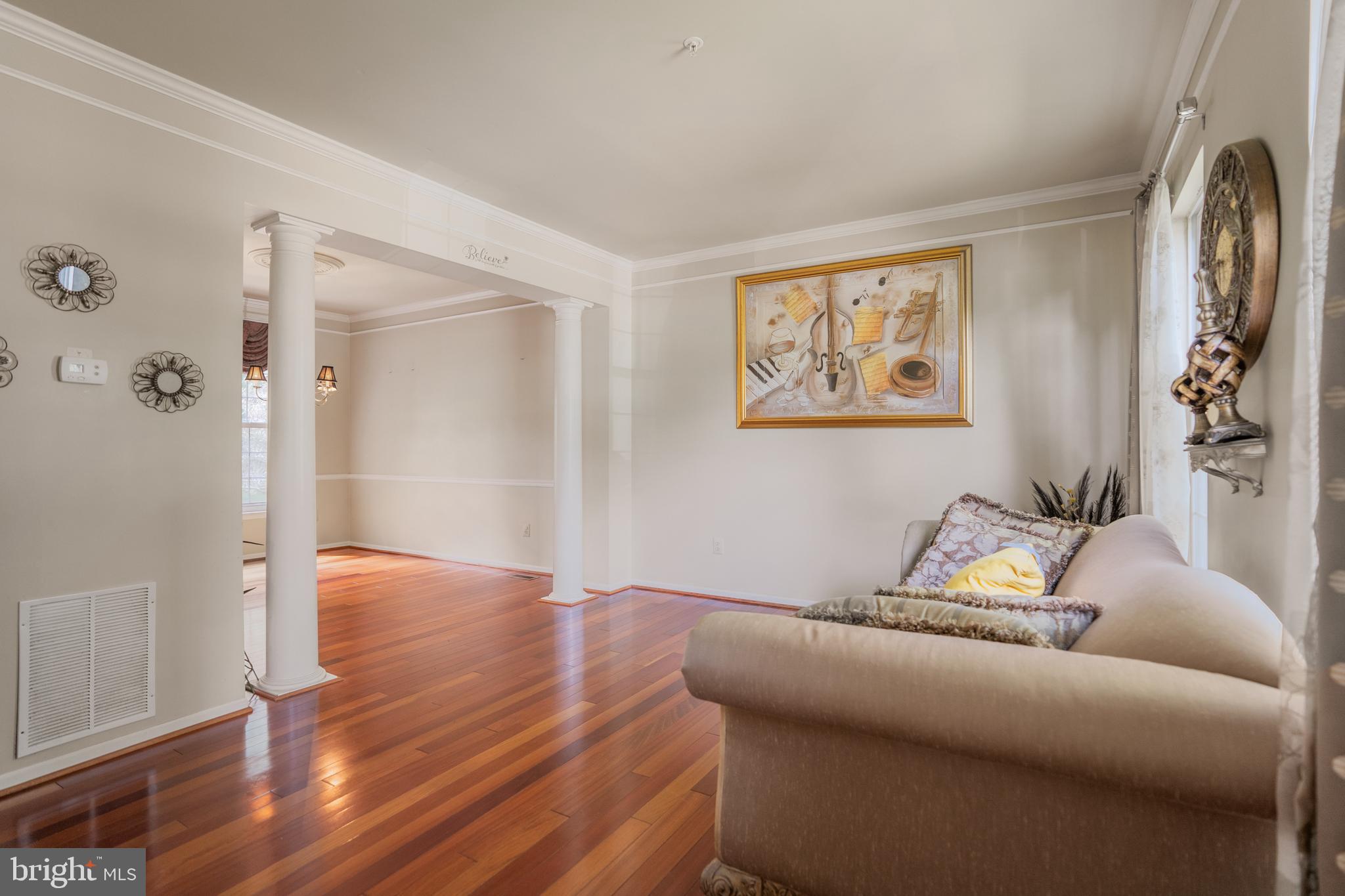 LARGO WOODS - Residential