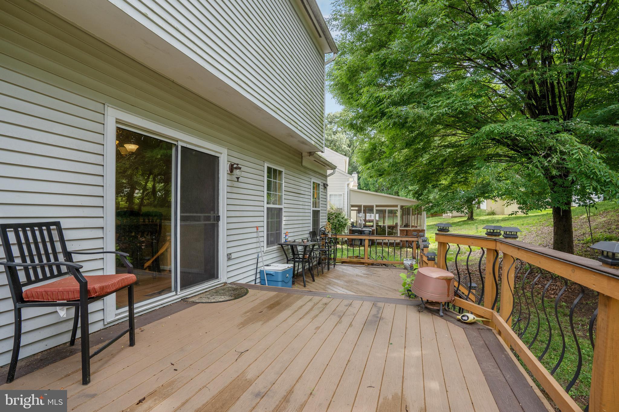 LARGO WOODS - Residential