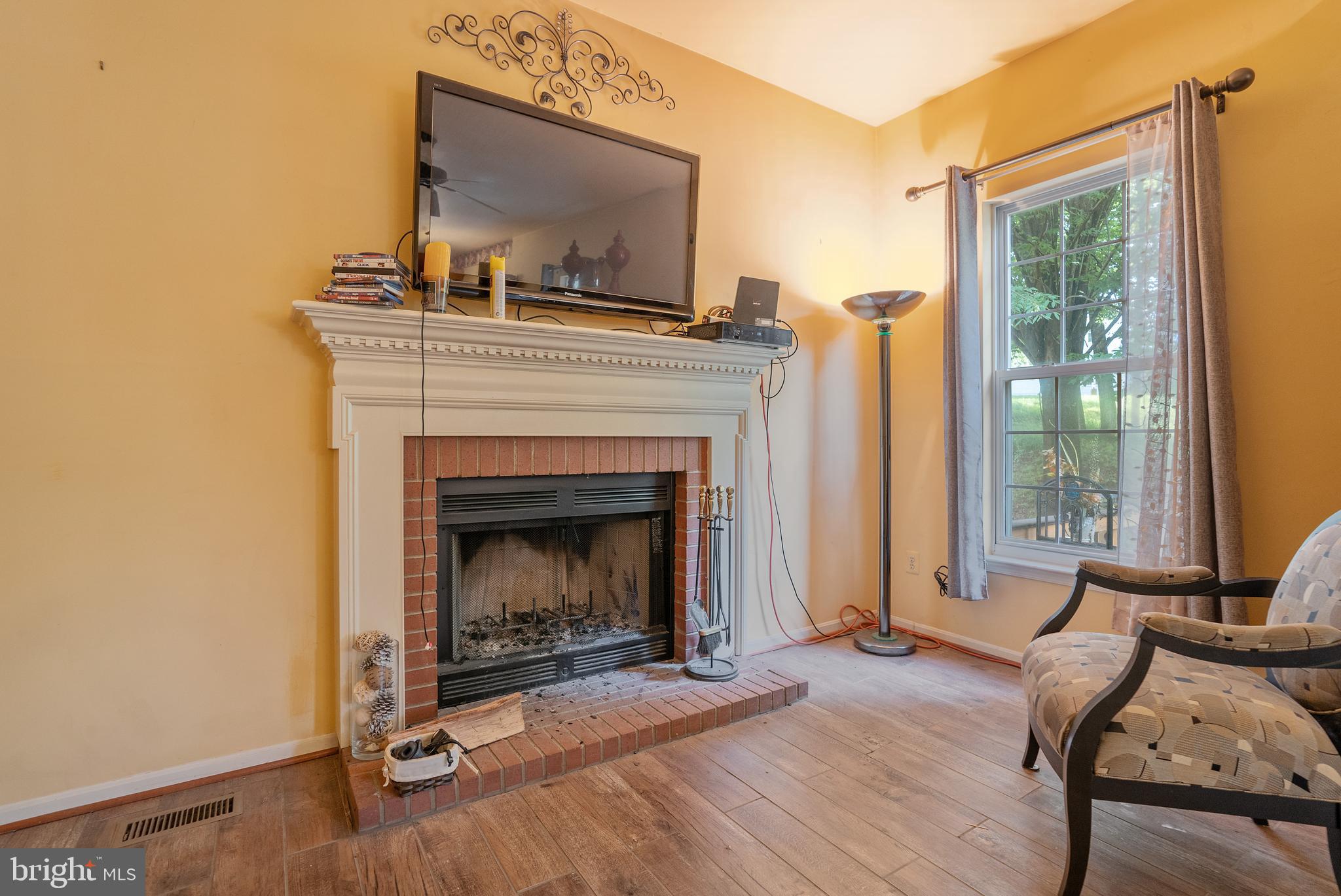 LARGO WOODS - Residential