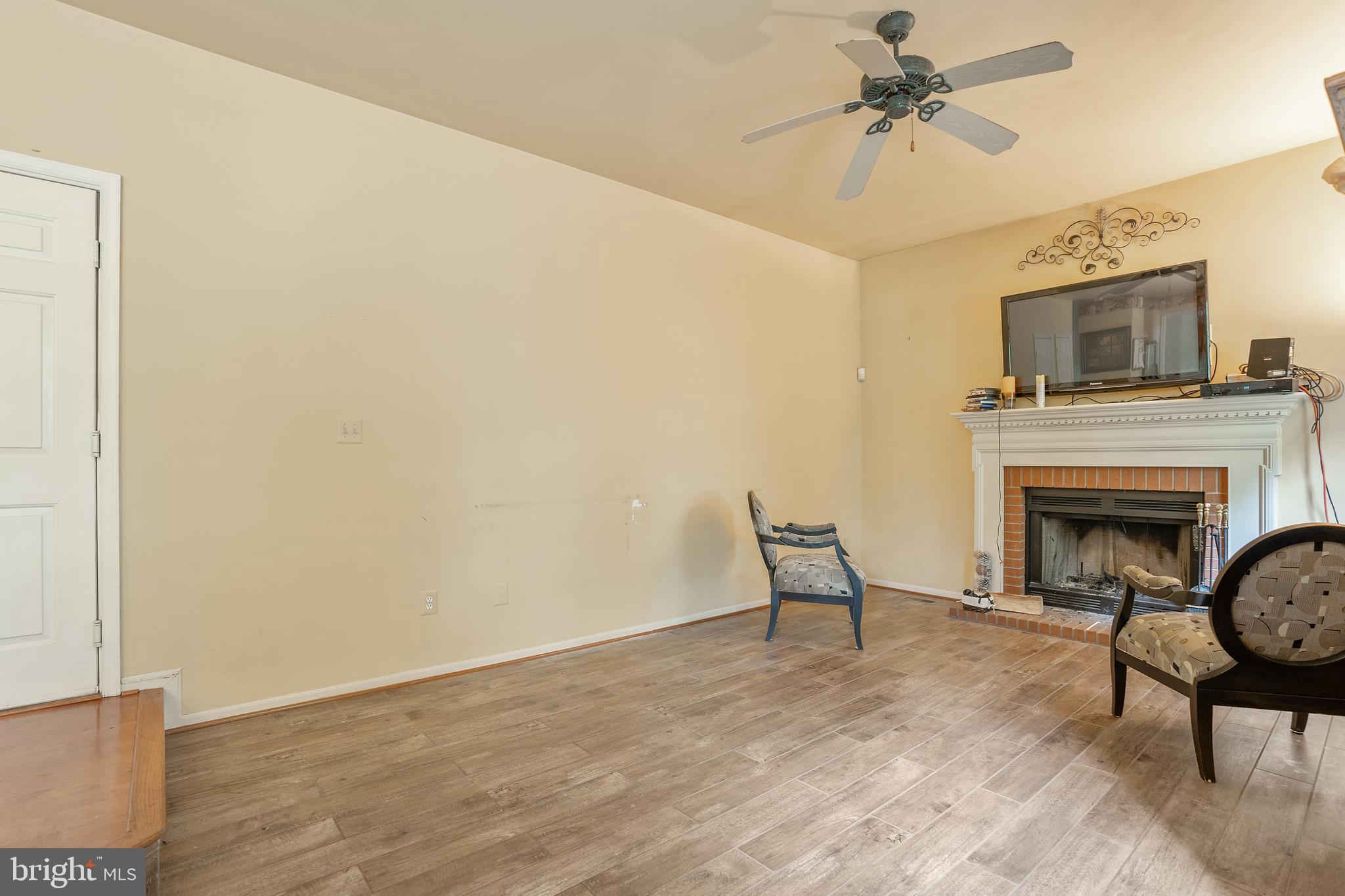 LARGO WOODS - Residential