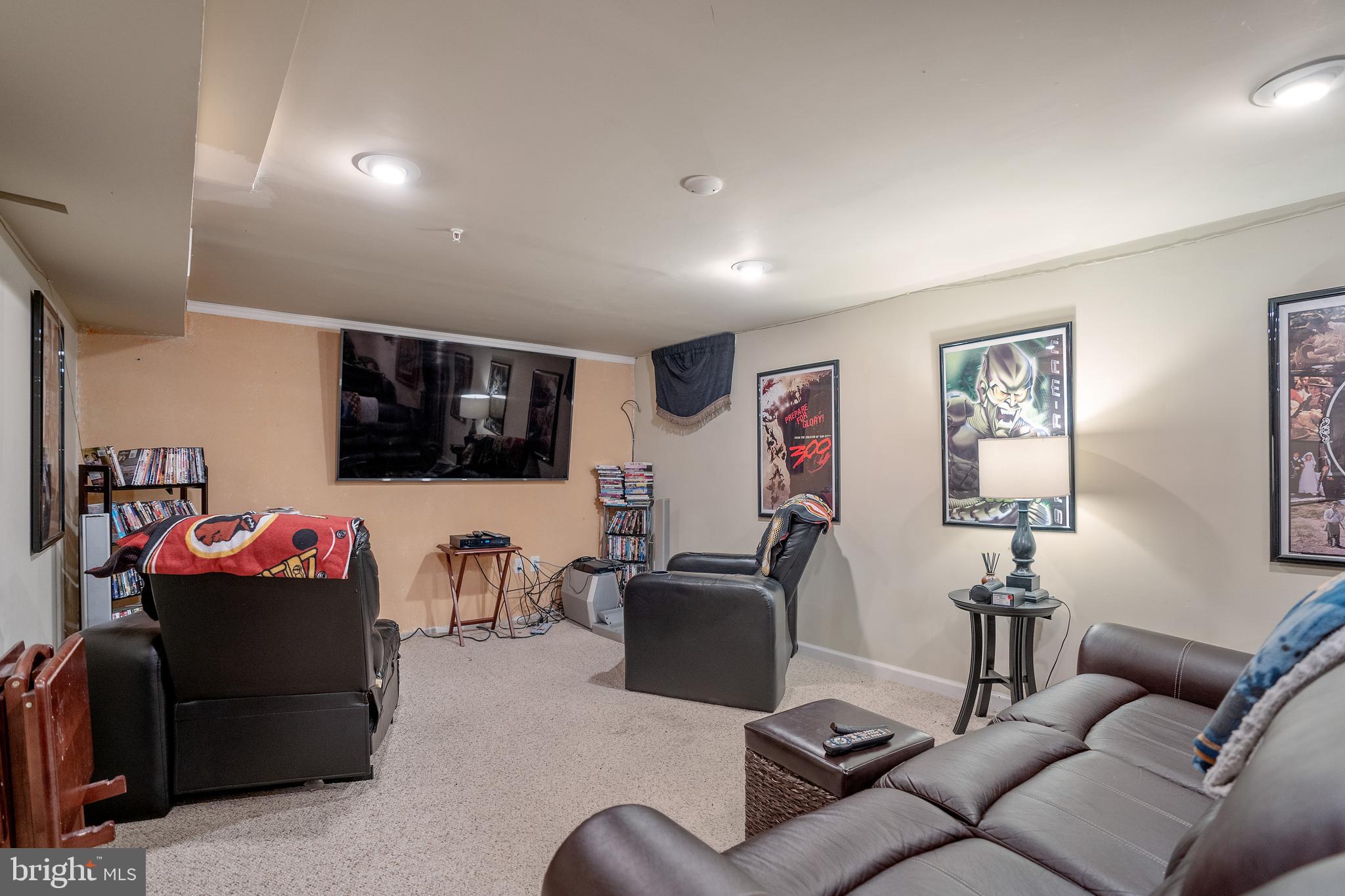 LARGO WOODS - Residential