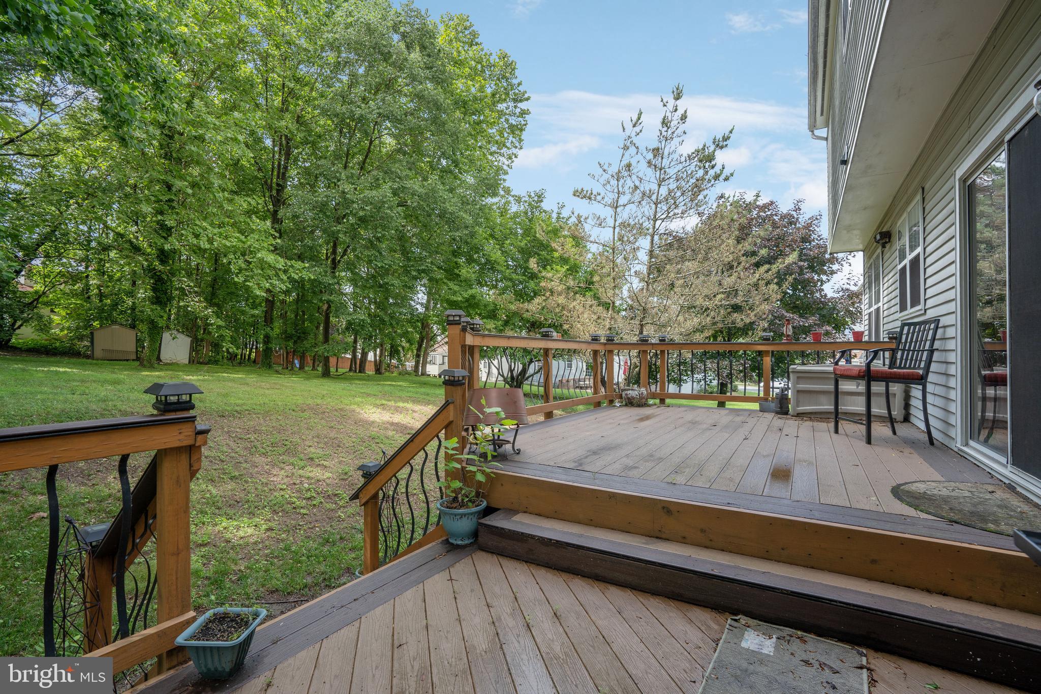 LARGO WOODS - Residential