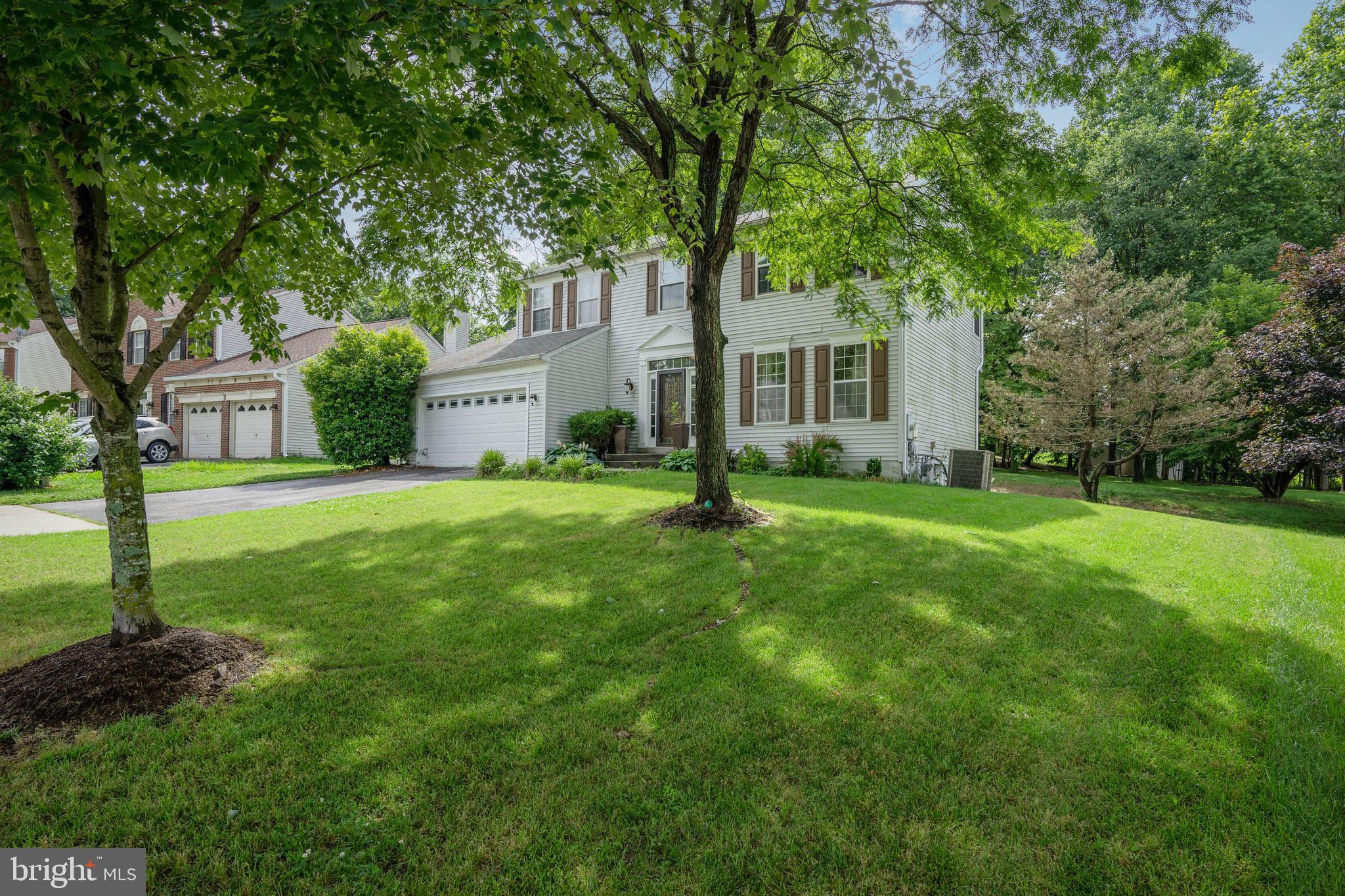 LARGO WOODS - Residential