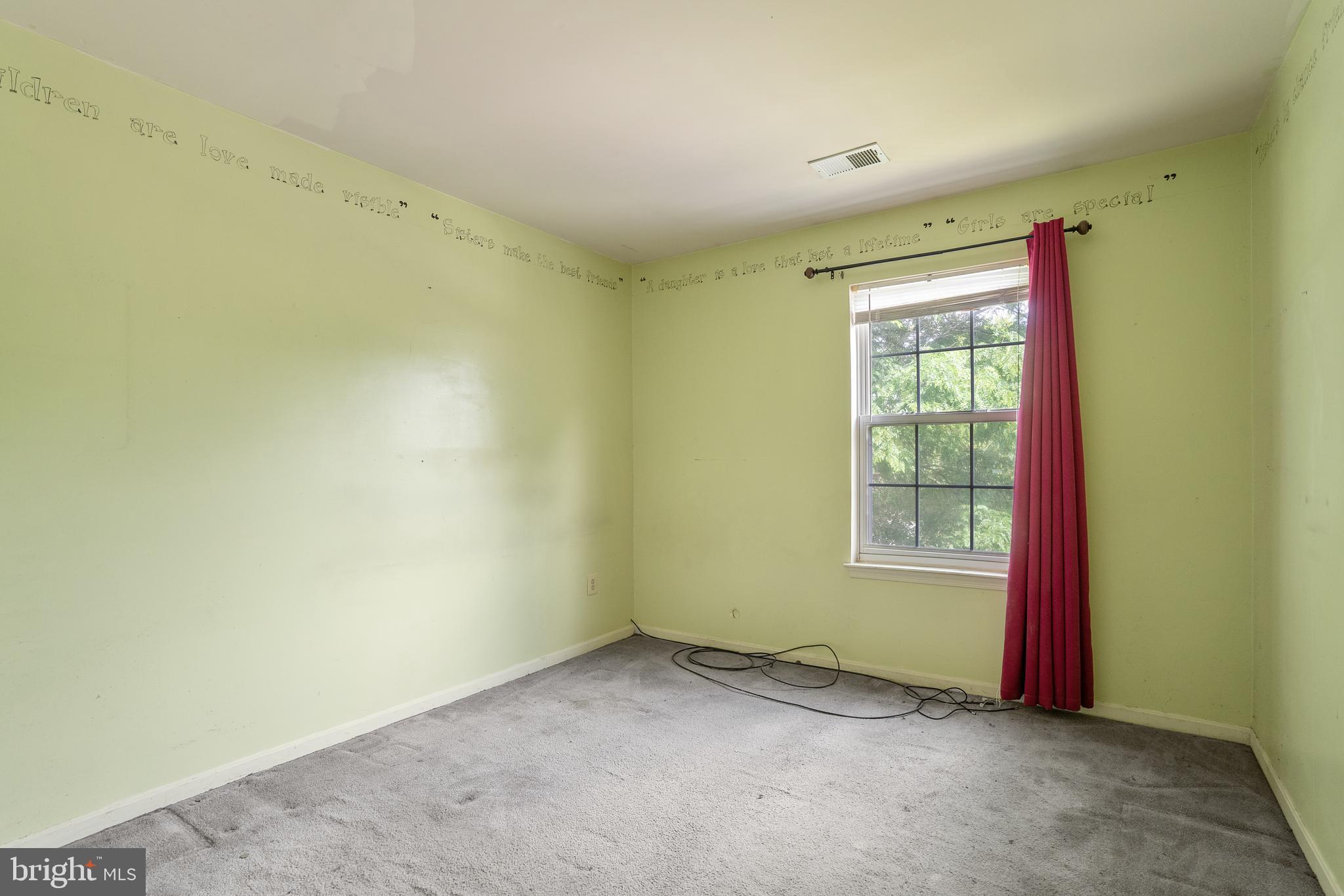 LARGO WOODS - Residential