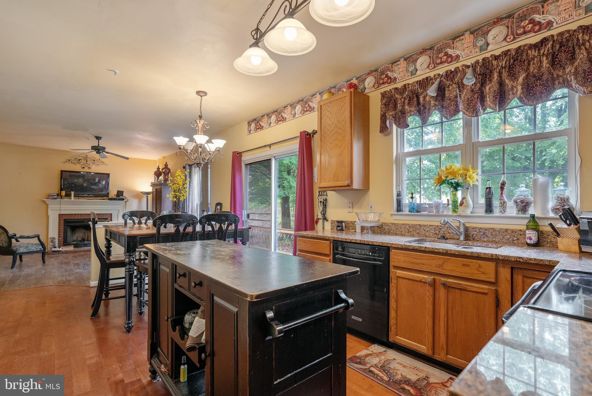 LARGO WOODS - Residential