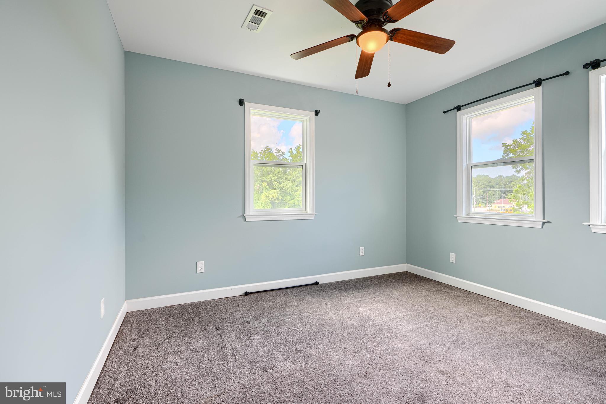 CENTREVILLE - Residential