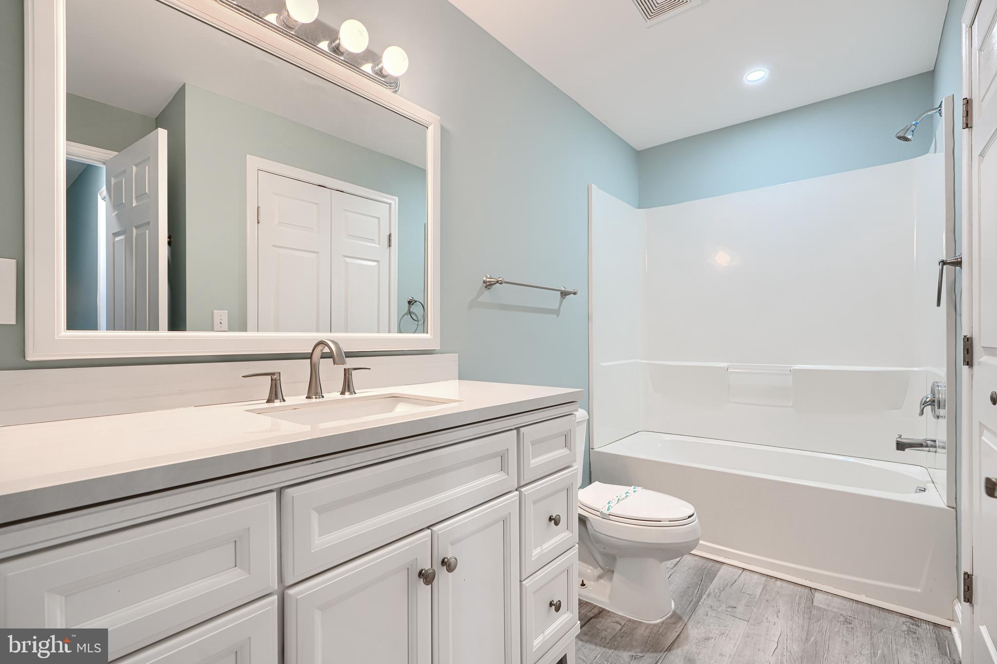 CENTREVILLE - Residential