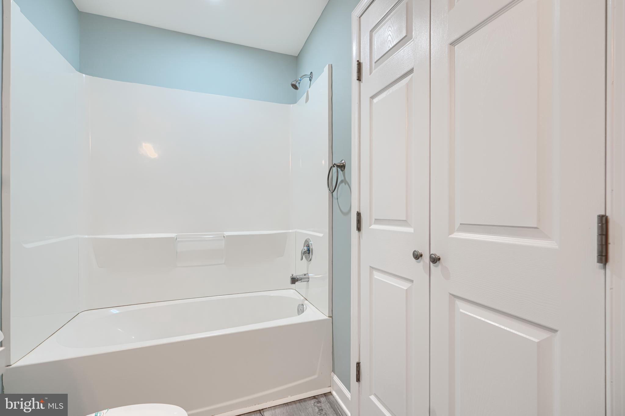 CENTREVILLE - Residential