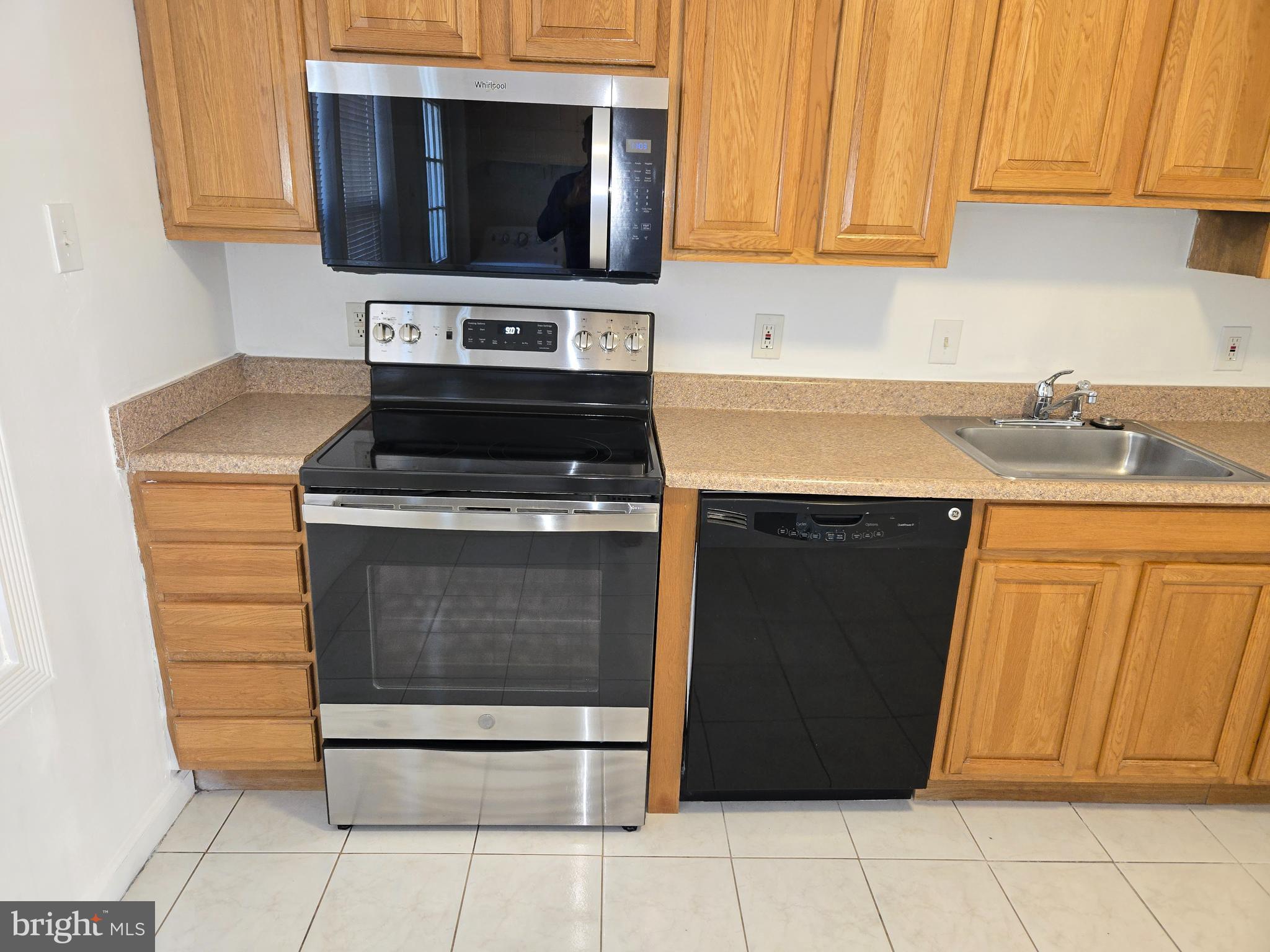 WARFIELD CONDOMINIUMS - Residential