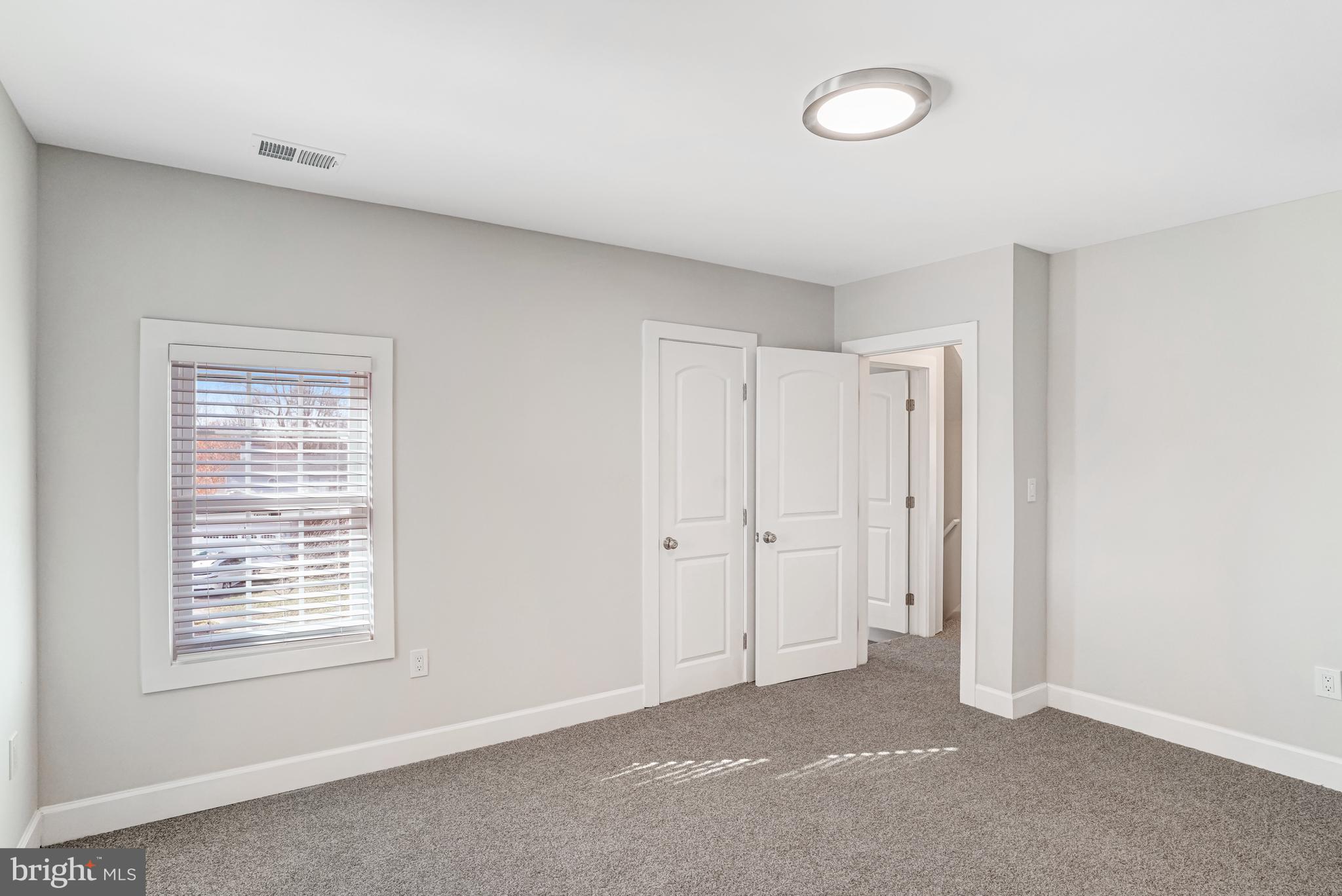 FIVE OAKS ESTATES - Residential