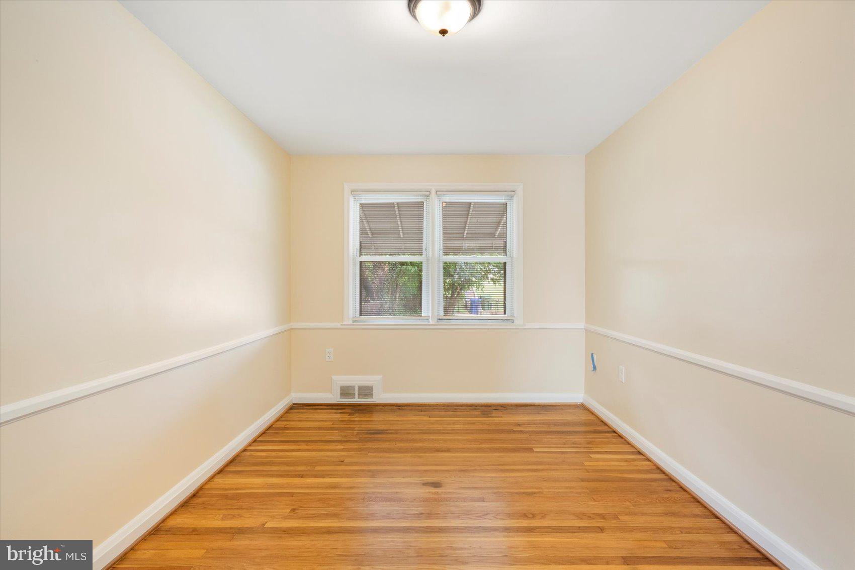 IDLEWOOD - Residential