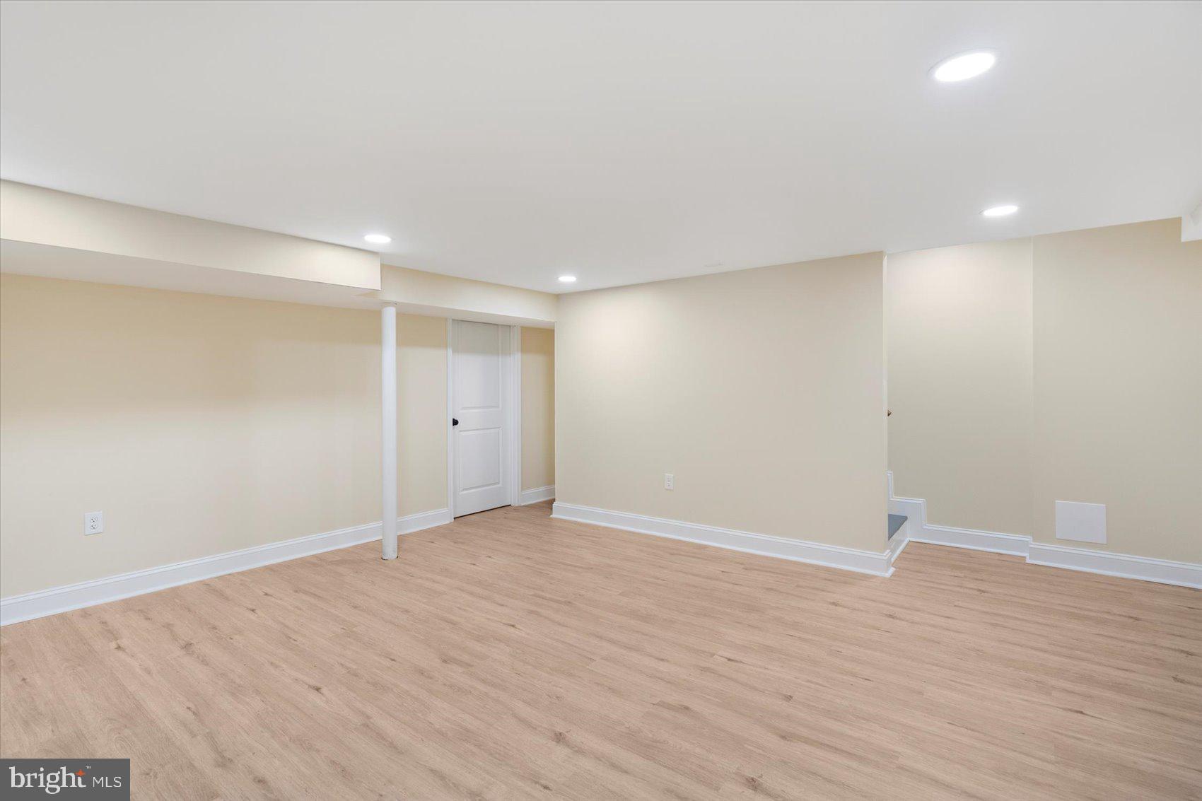 IDLEWOOD - Residential