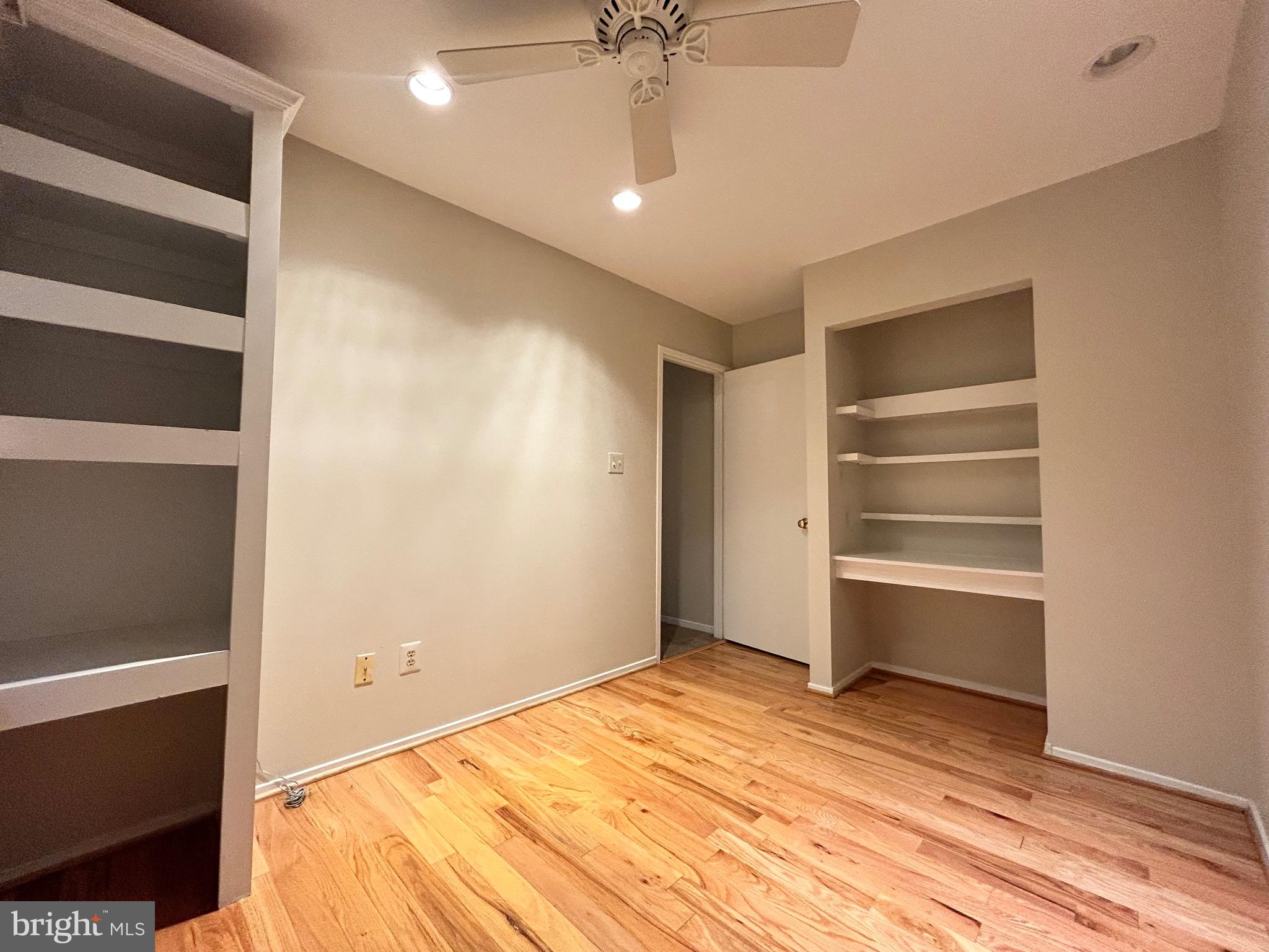 OAKWOOD COMMONS AT BURKE - Residential Lease