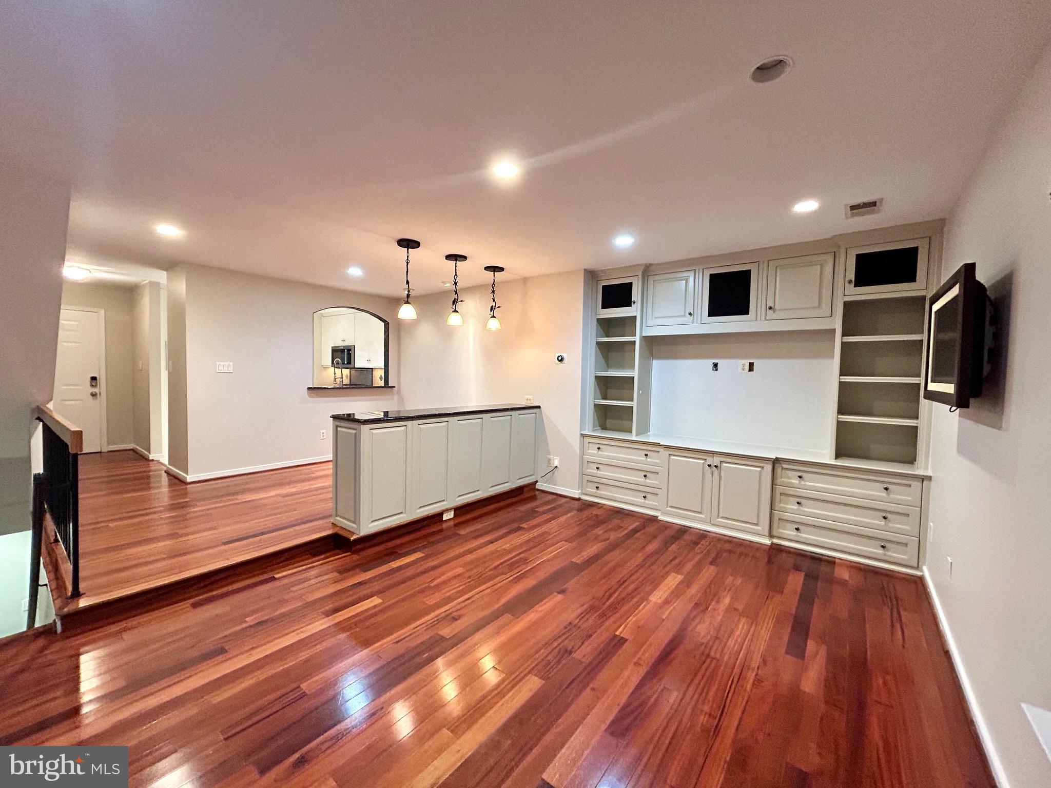 OAKWOOD COMMONS AT BURKE - Residential Lease