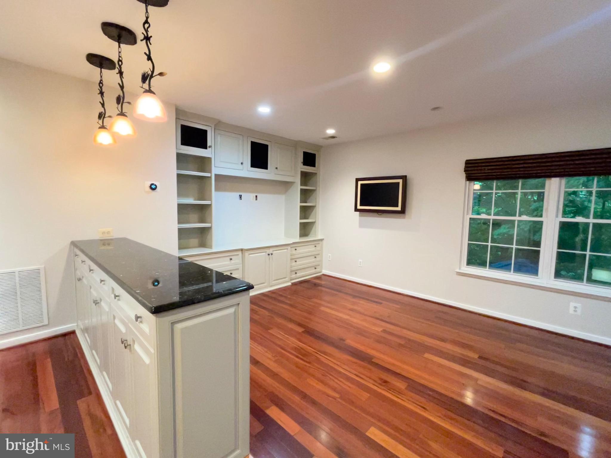 OAKWOOD COMMONS AT BURKE - Residential Lease