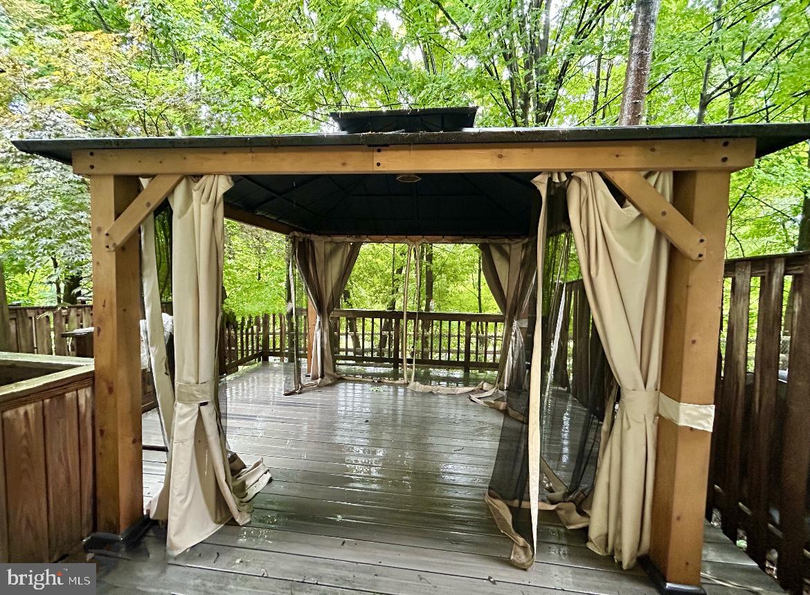 OAKWOOD COMMONS AT BURKE - Residential Lease