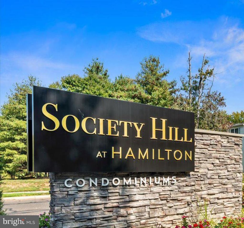 Photo of 25 Mulberry Court, HAMILTON, NJ 08619 (MLS # NJME2070192)