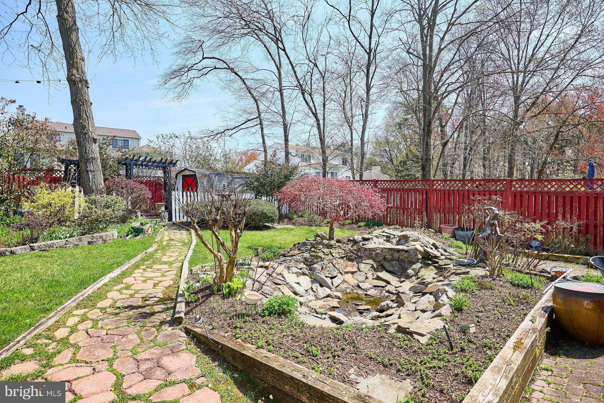 BONNIEMILL ACRES - Residential