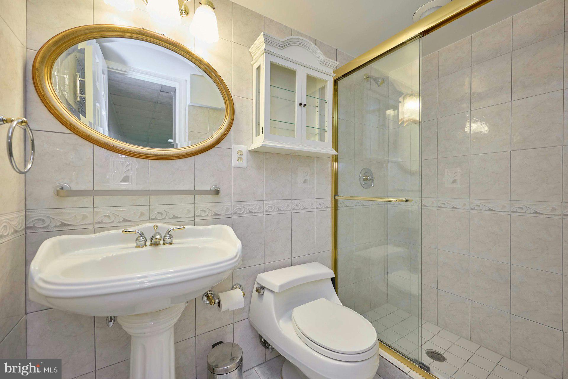 BONNIEMILL ACRES - Residential