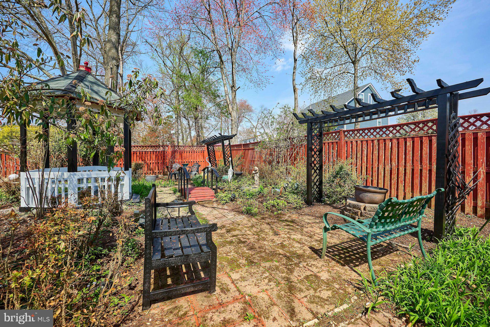 BONNIEMILL ACRES - Residential