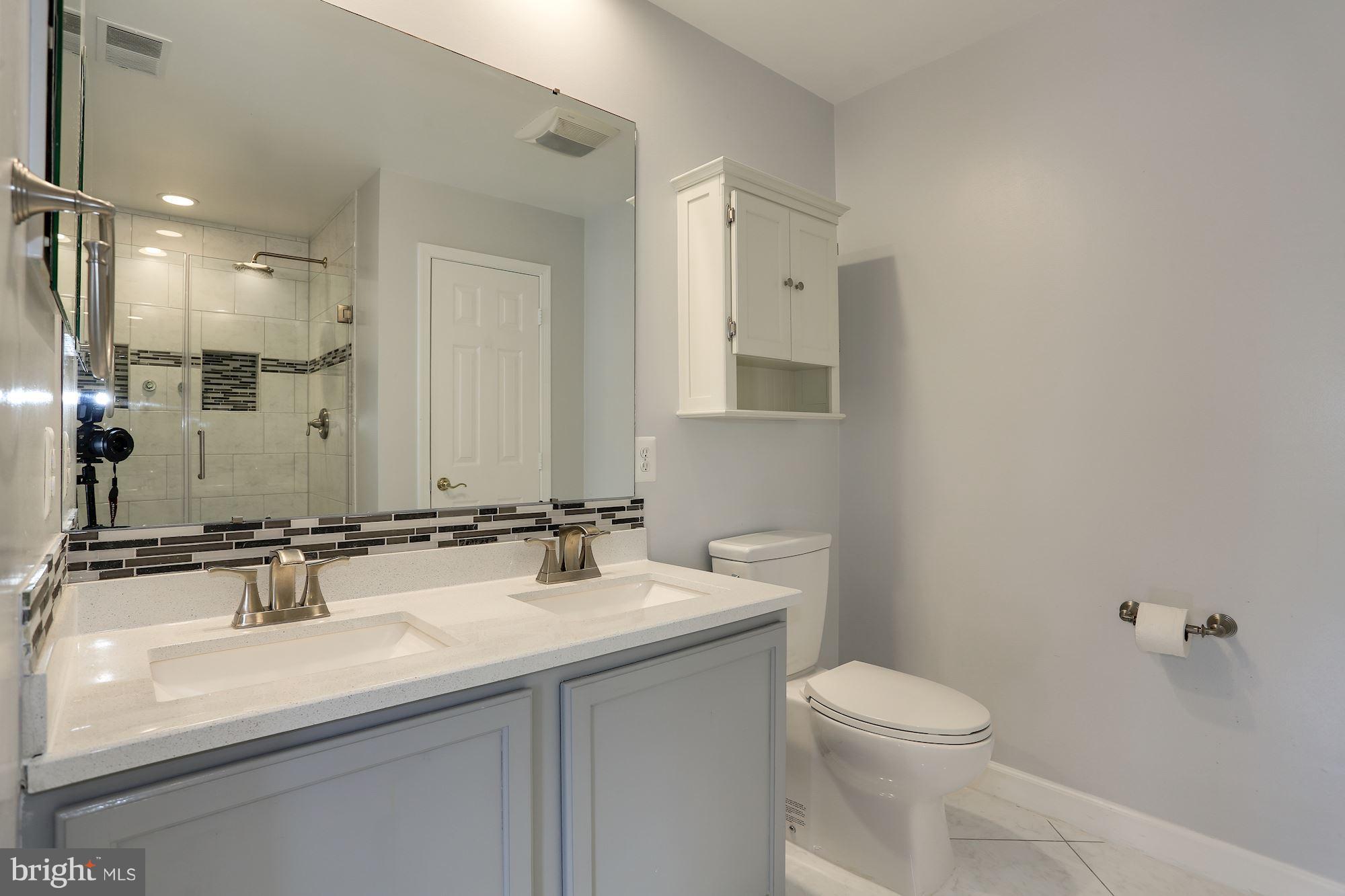 KINGSTOWNE - Residential