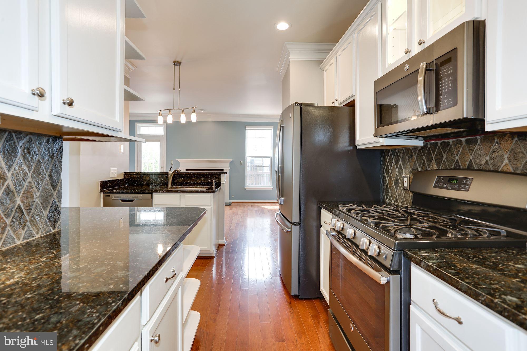 KINGSTOWNE - Residential