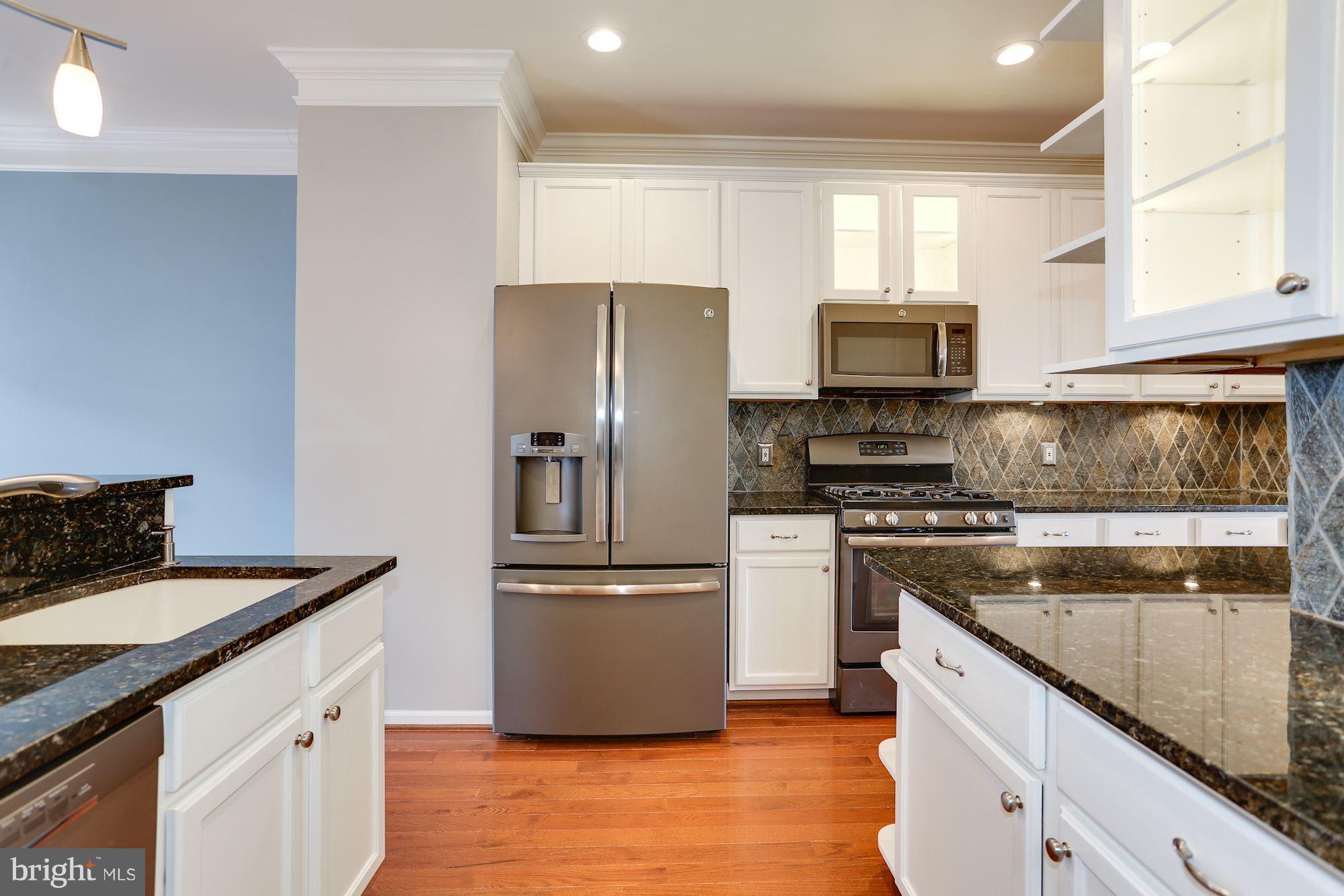 KINGSTOWNE - Residential