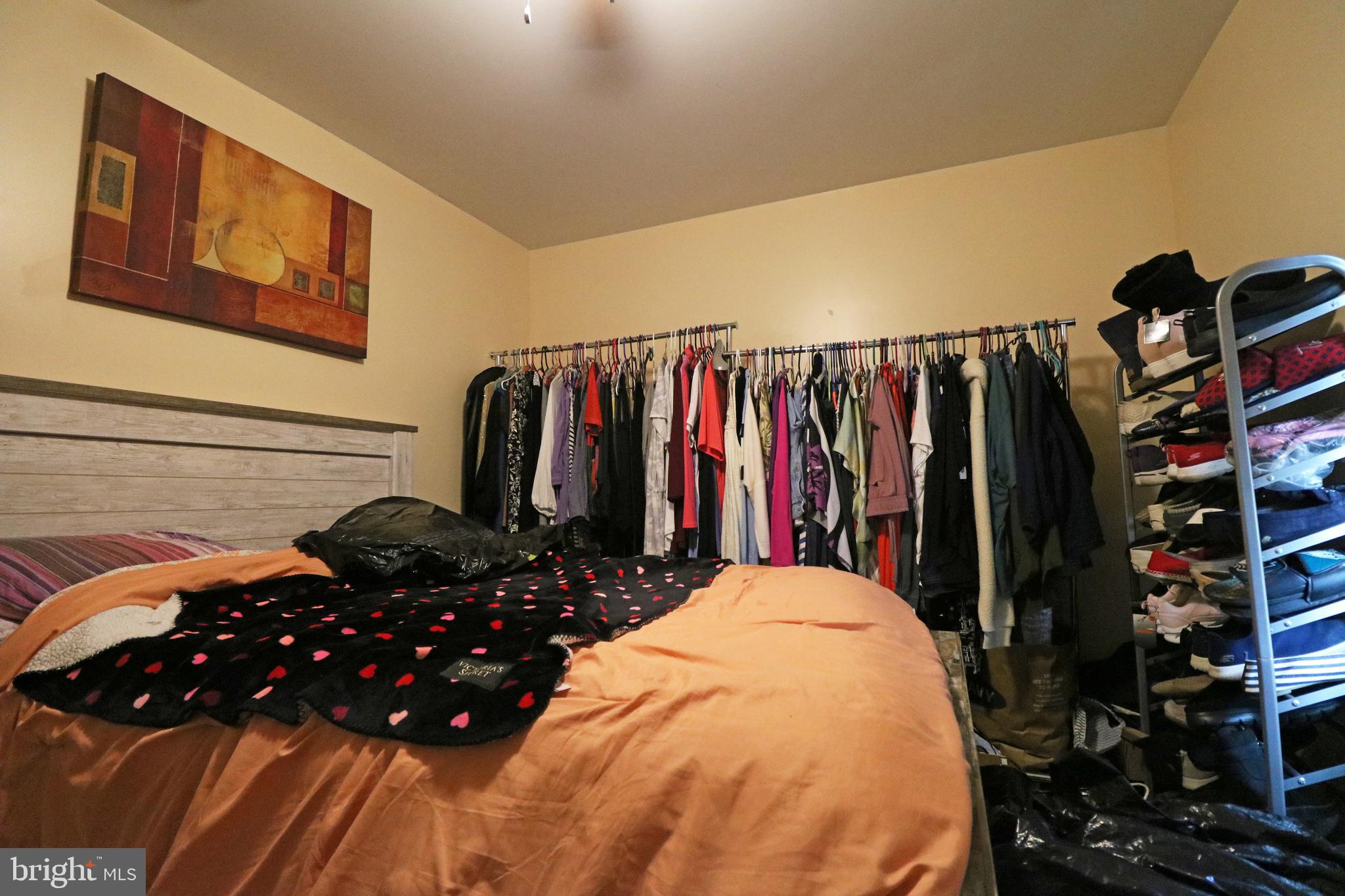 SUN VILLAGE - Residential