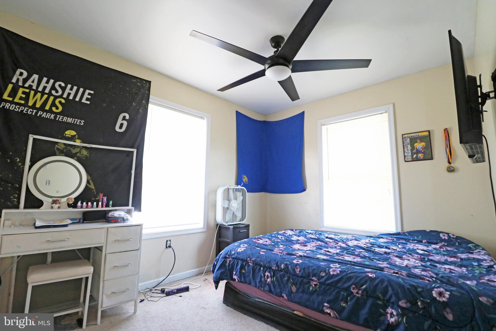 SUN VILLAGE - Residential