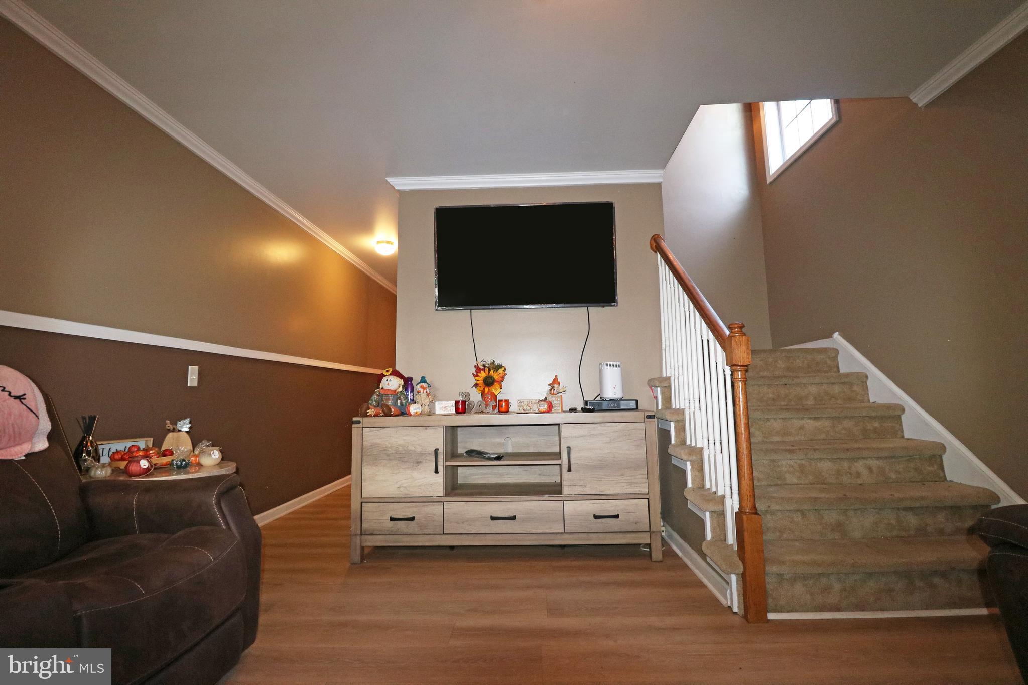 SUN VILLAGE - Residential