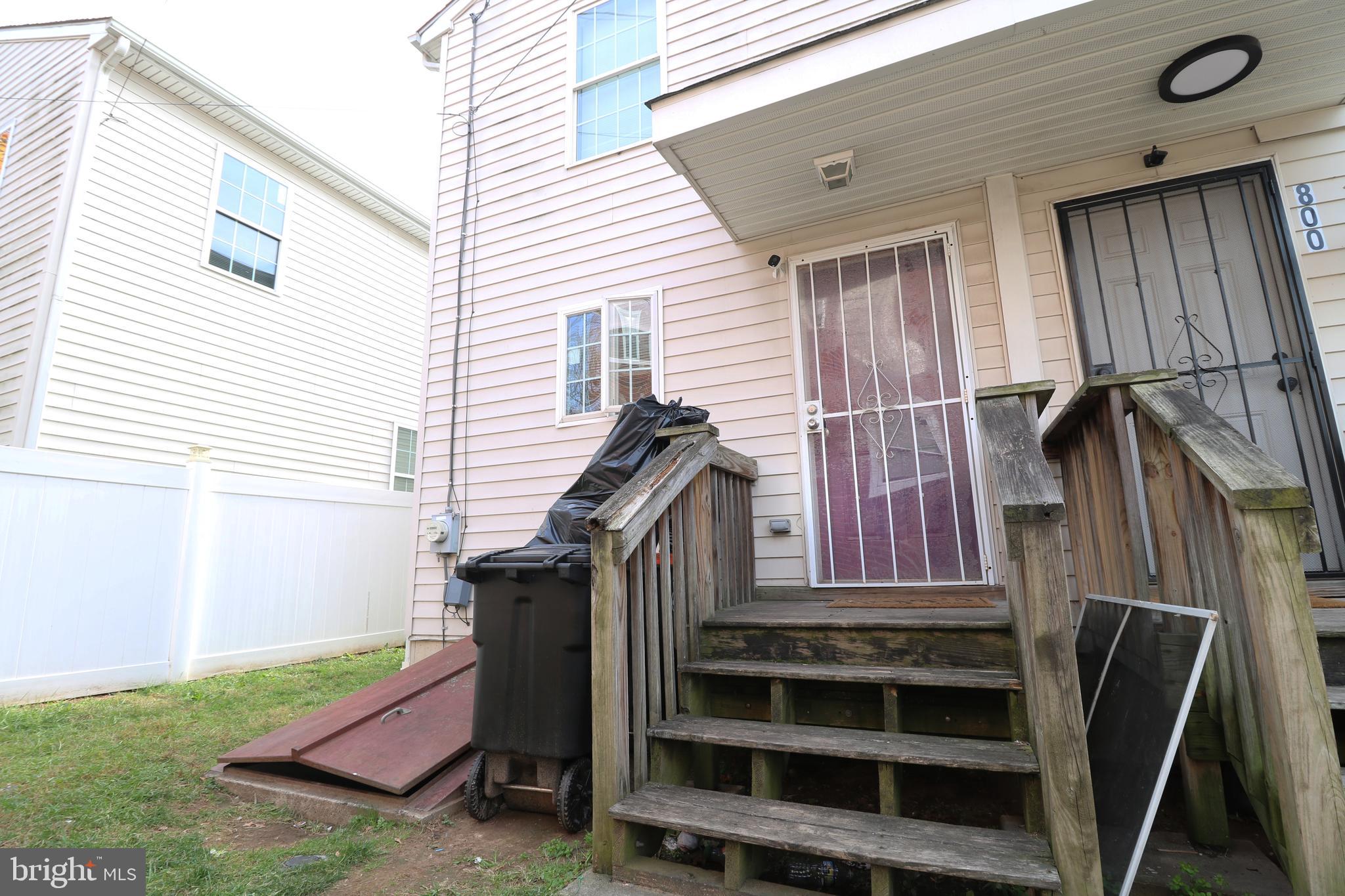 SUN VILLAGE - Residential