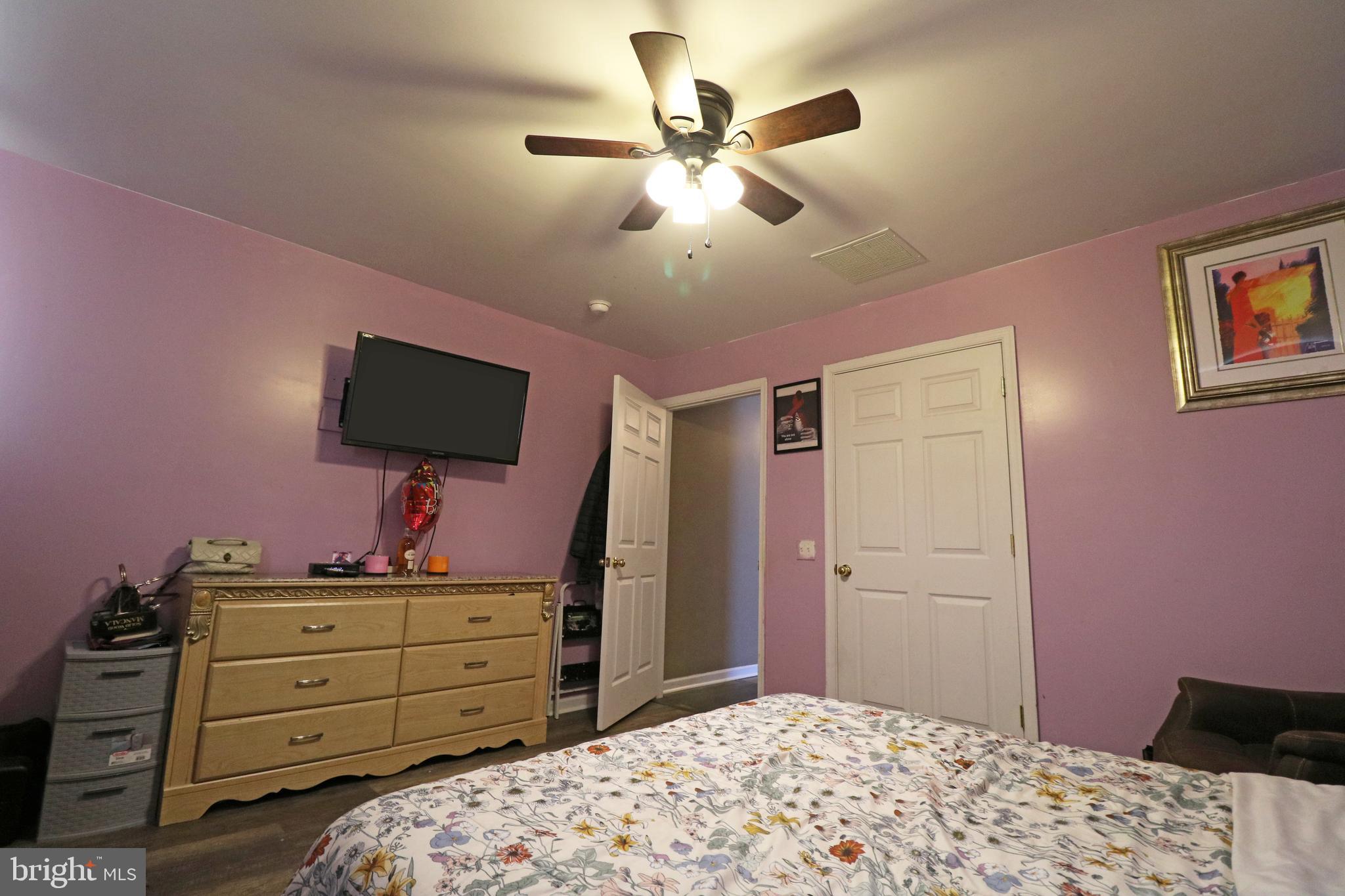 SUN VILLAGE - Residential