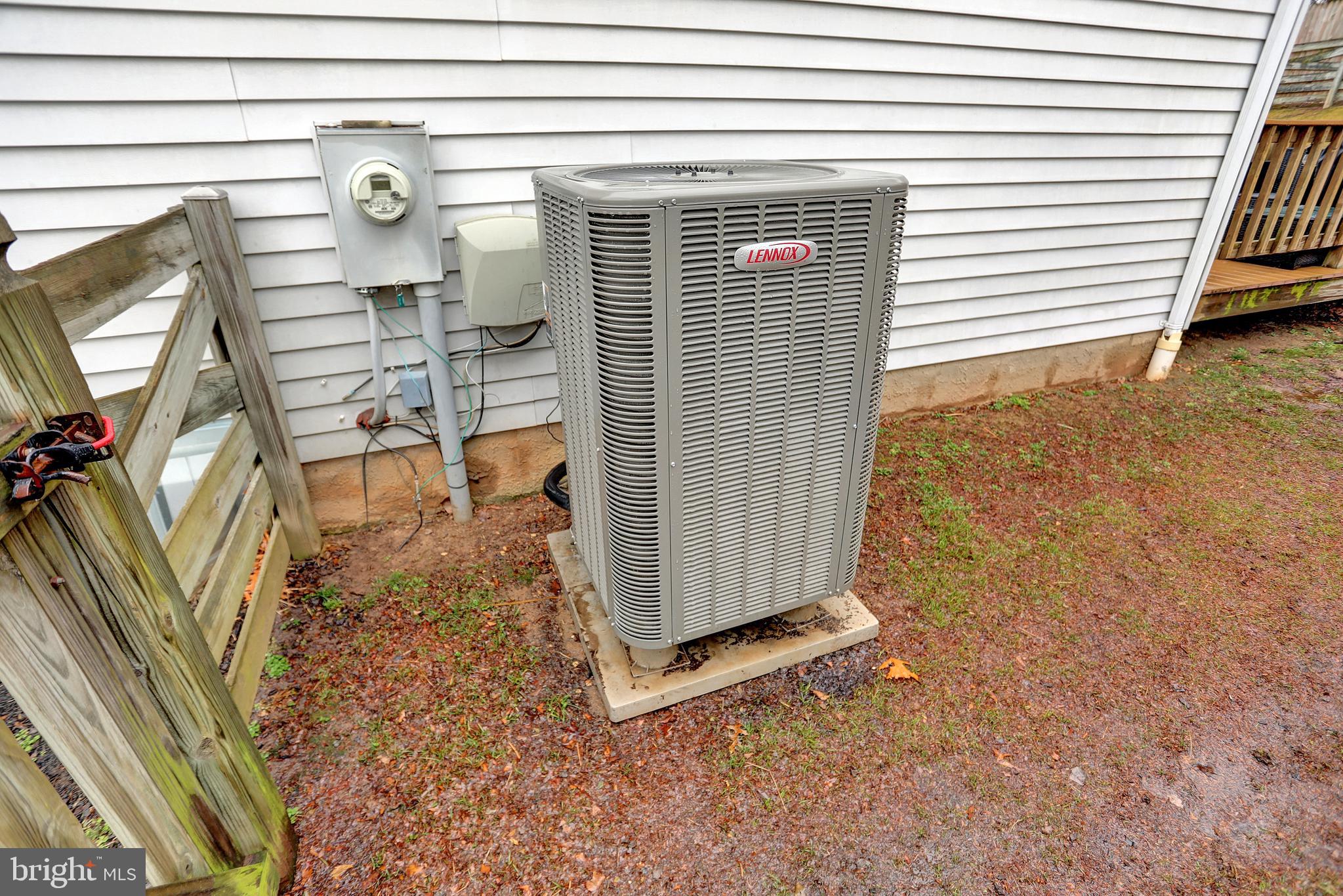 GOLDEN TREE - Residential