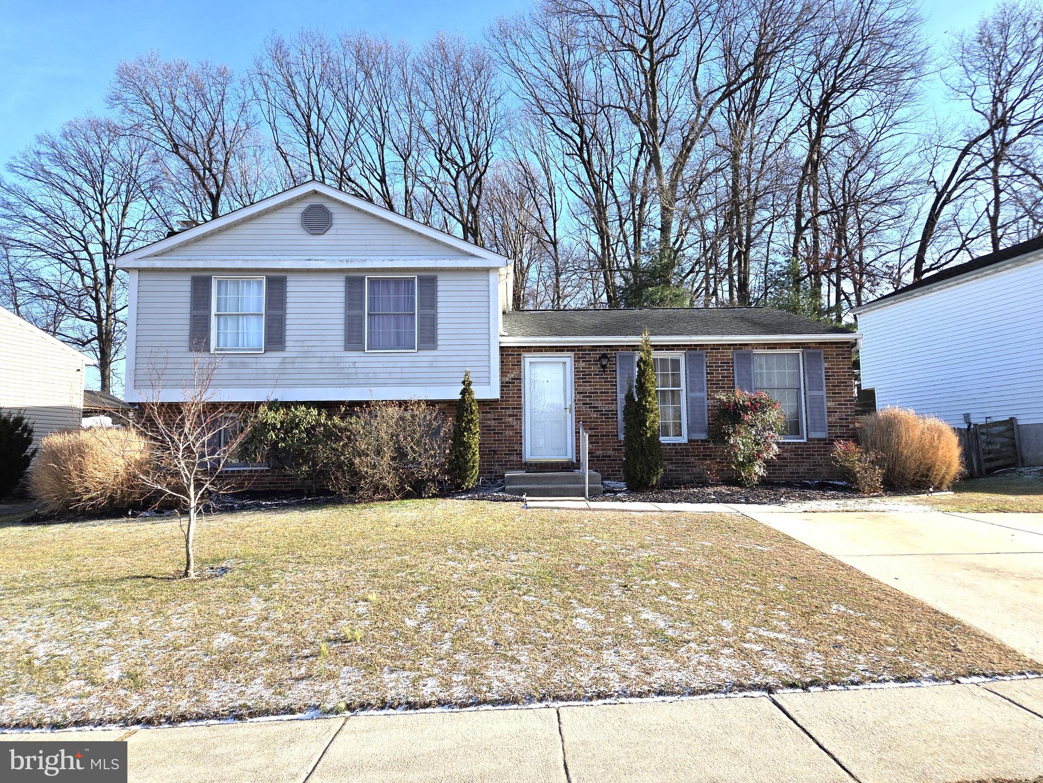 GOLDEN TREE - Residential