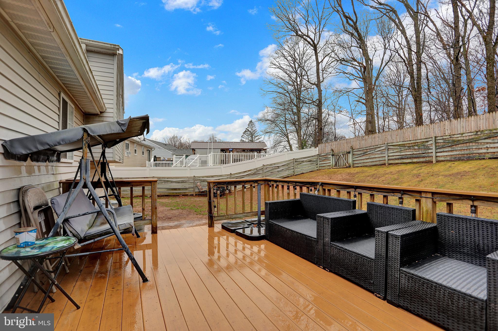 GOLDEN TREE - Residential