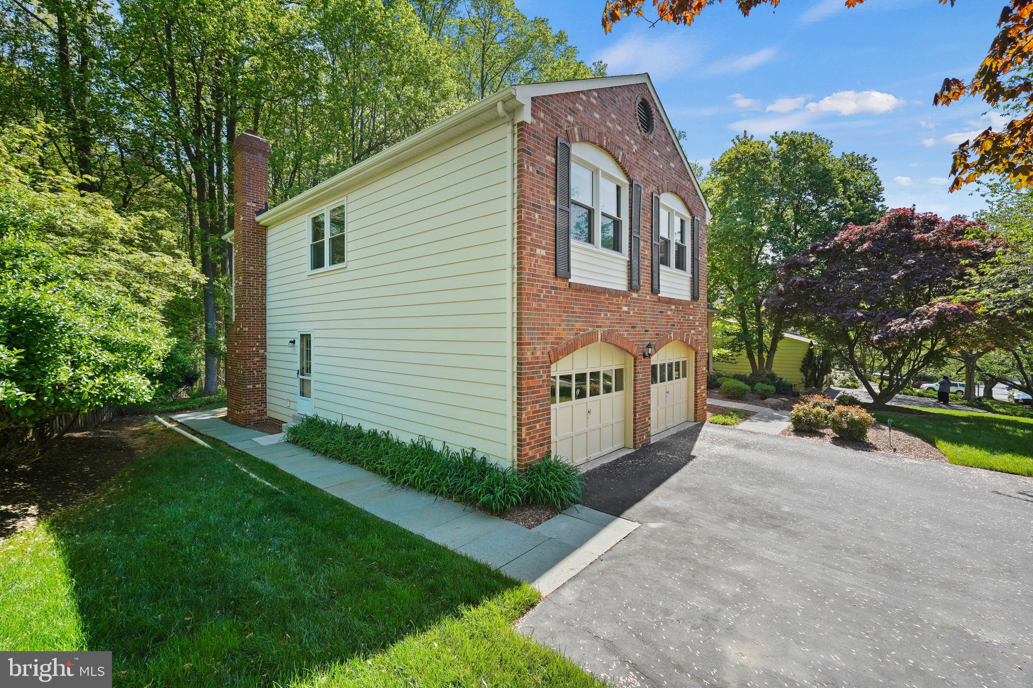 OAK SPRINGS - Residential