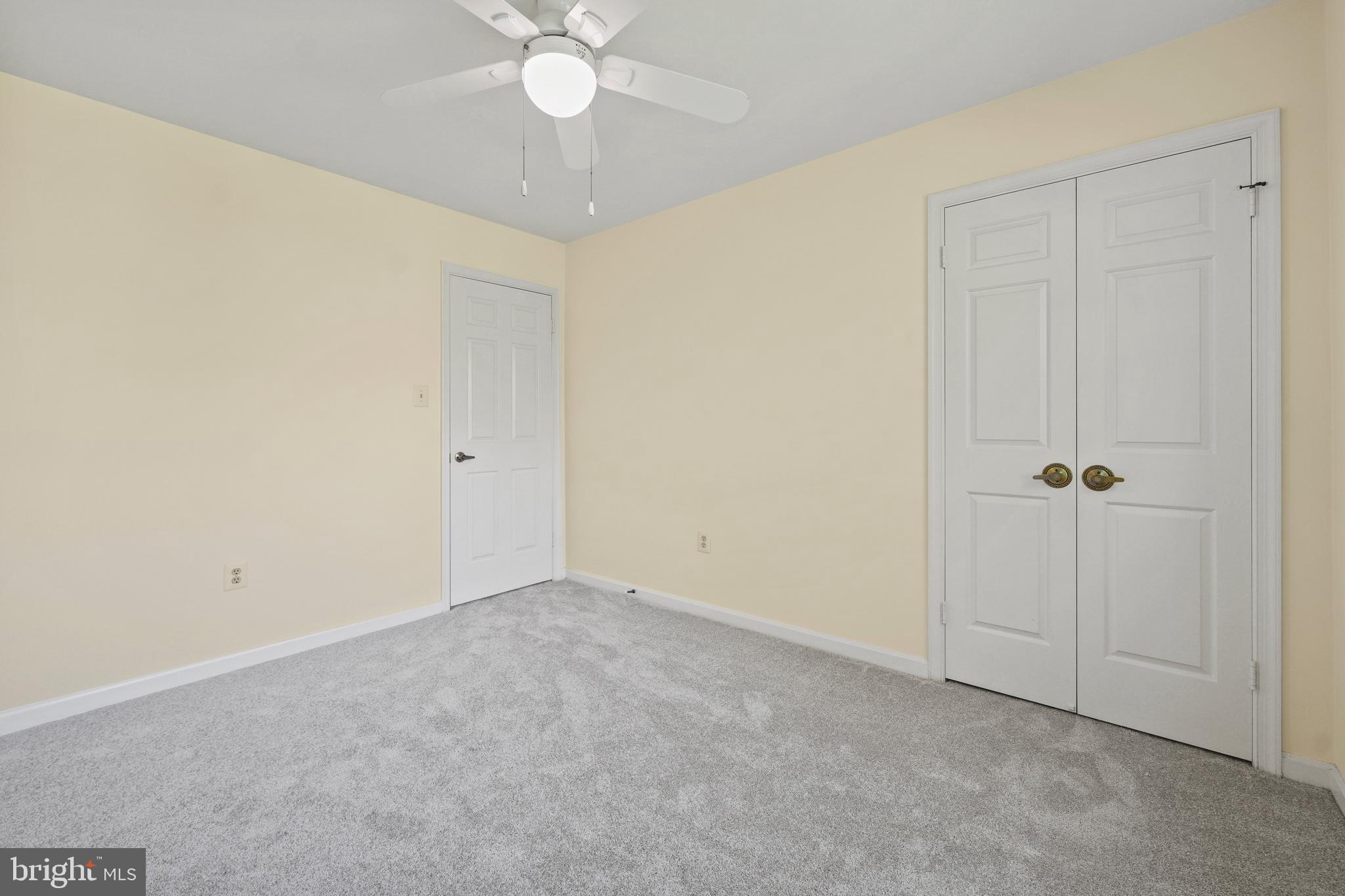 OAK SPRINGS - Residential