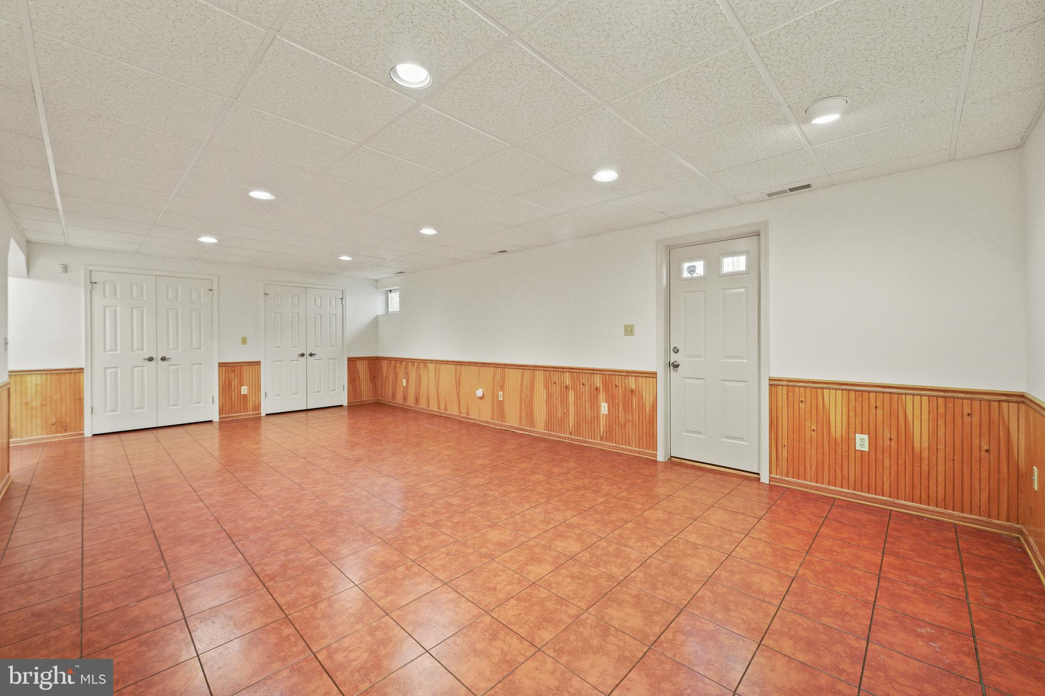 OAK SPRINGS - Residential