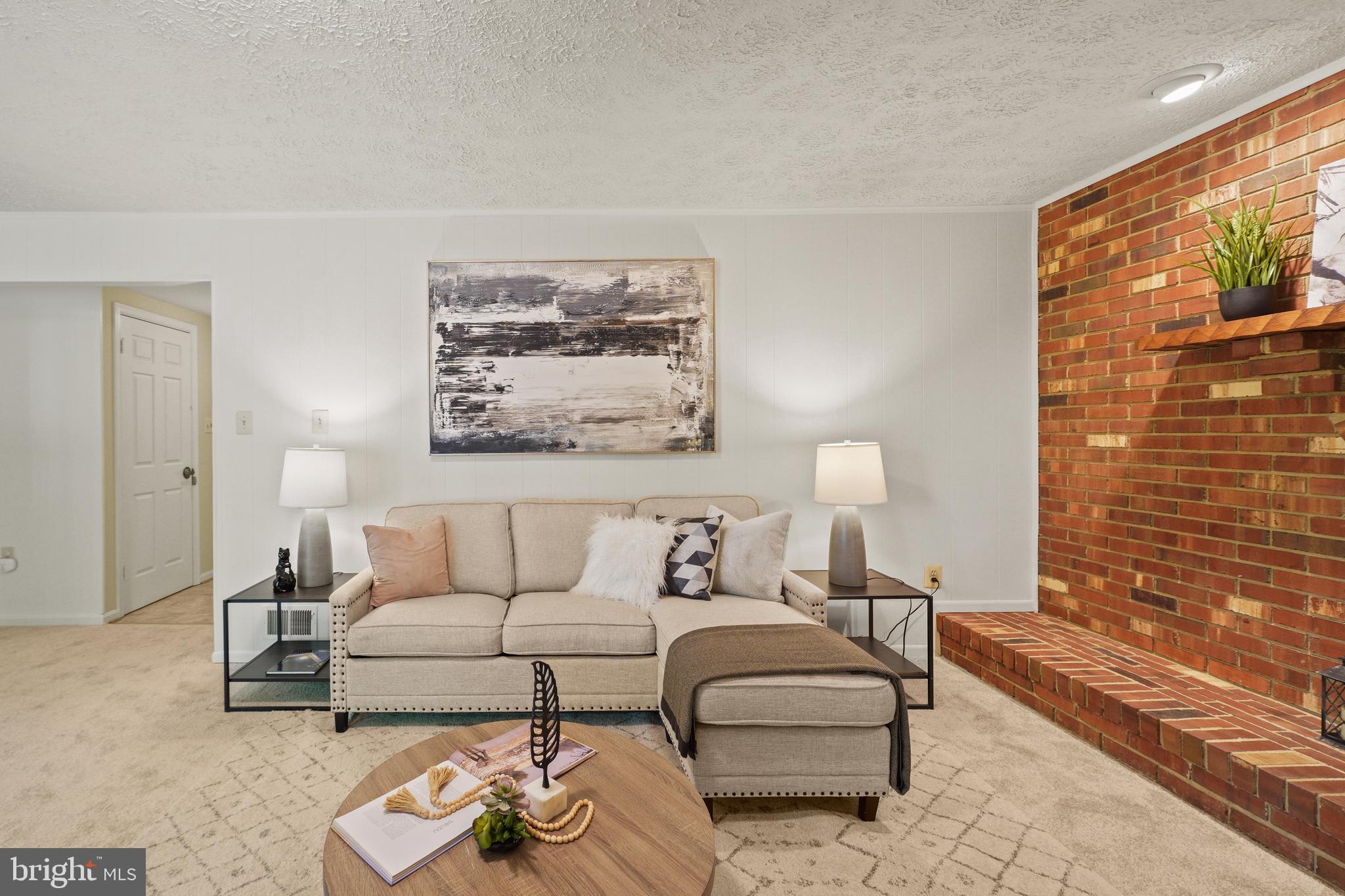 OAK SPRINGS - Residential