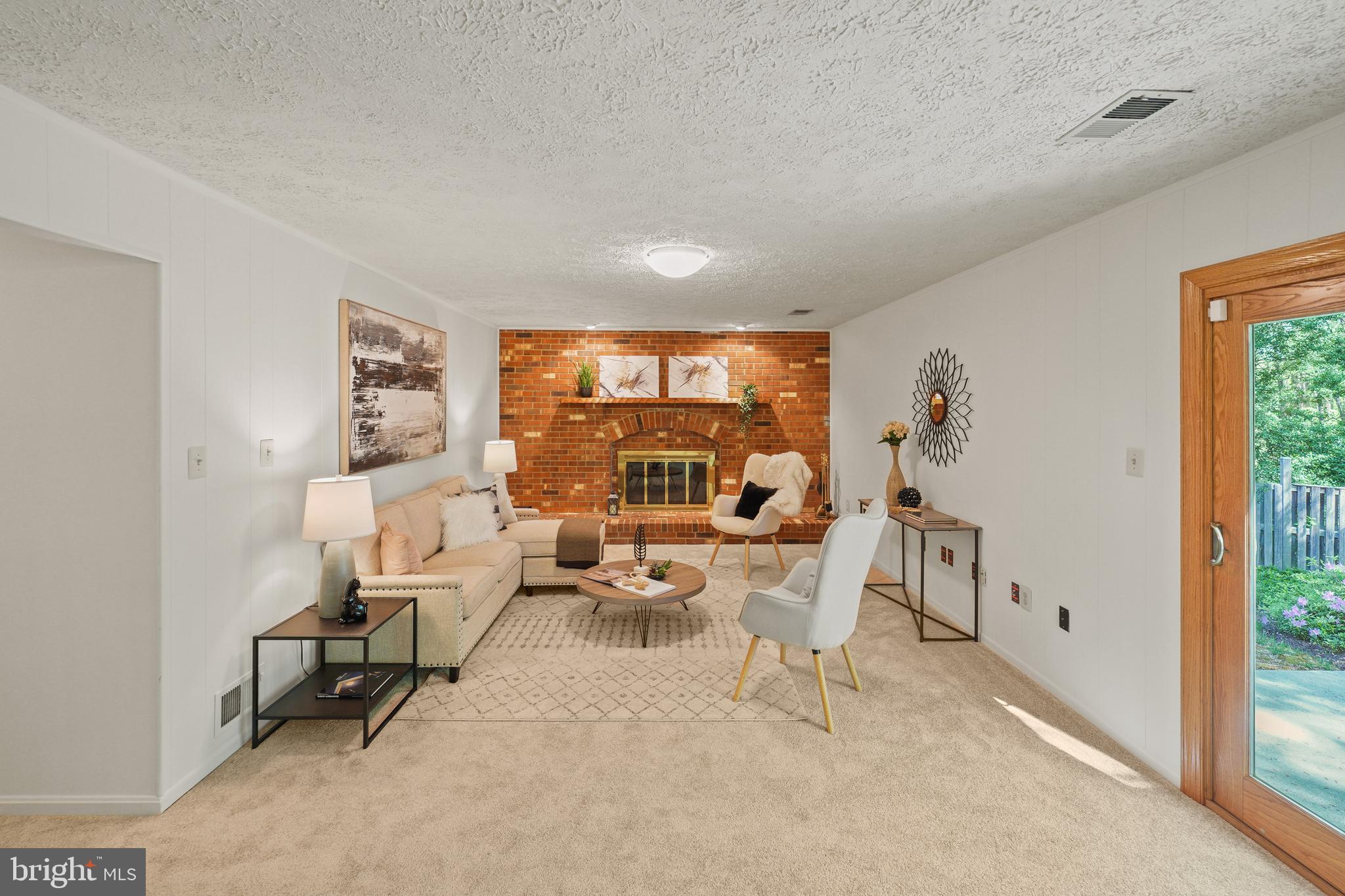 OAK SPRINGS - Residential