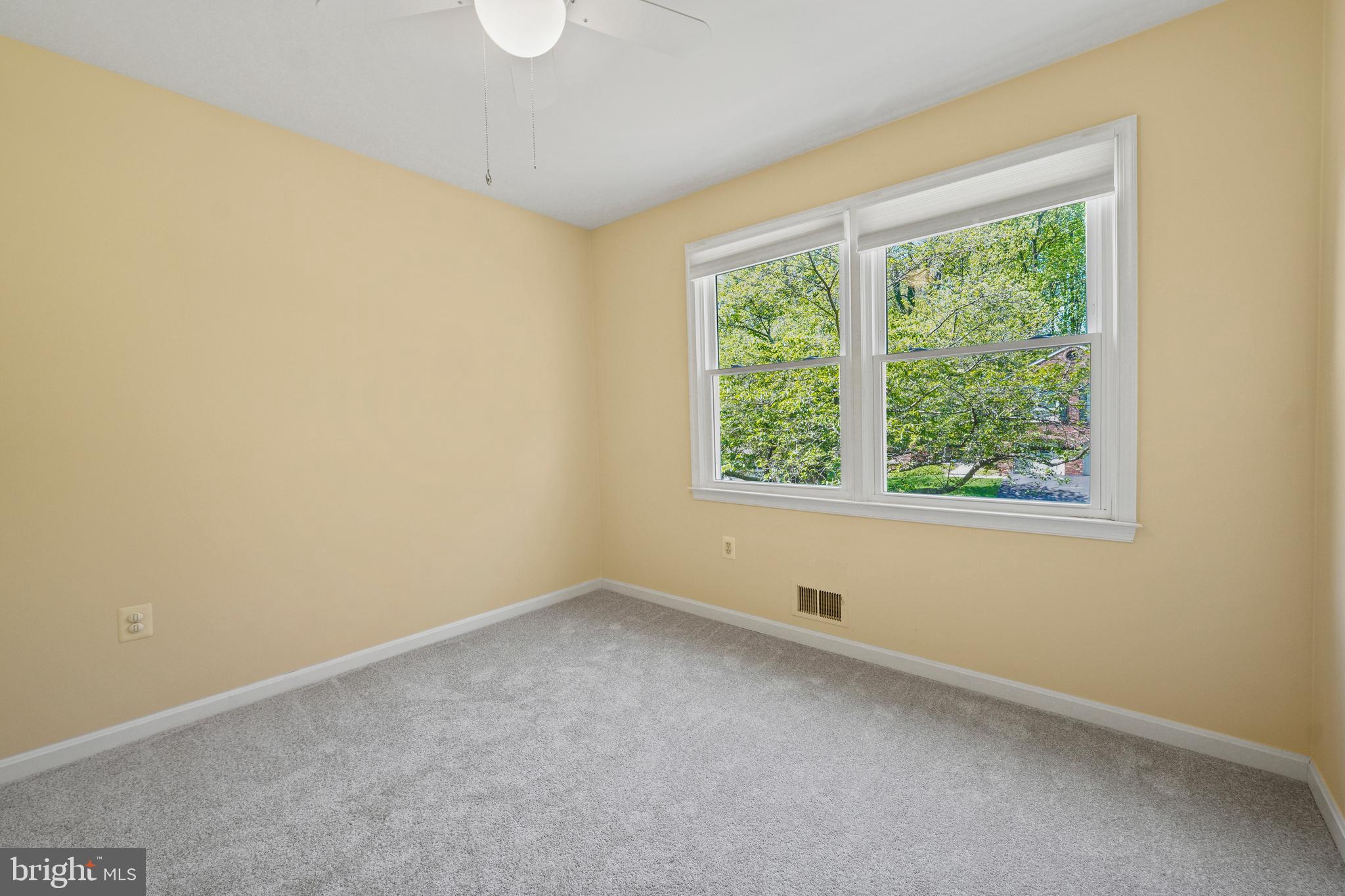 OAK SPRINGS - Residential