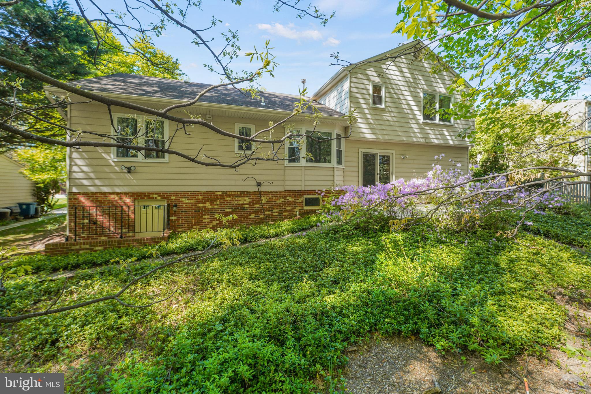 OAK SPRINGS - Residential