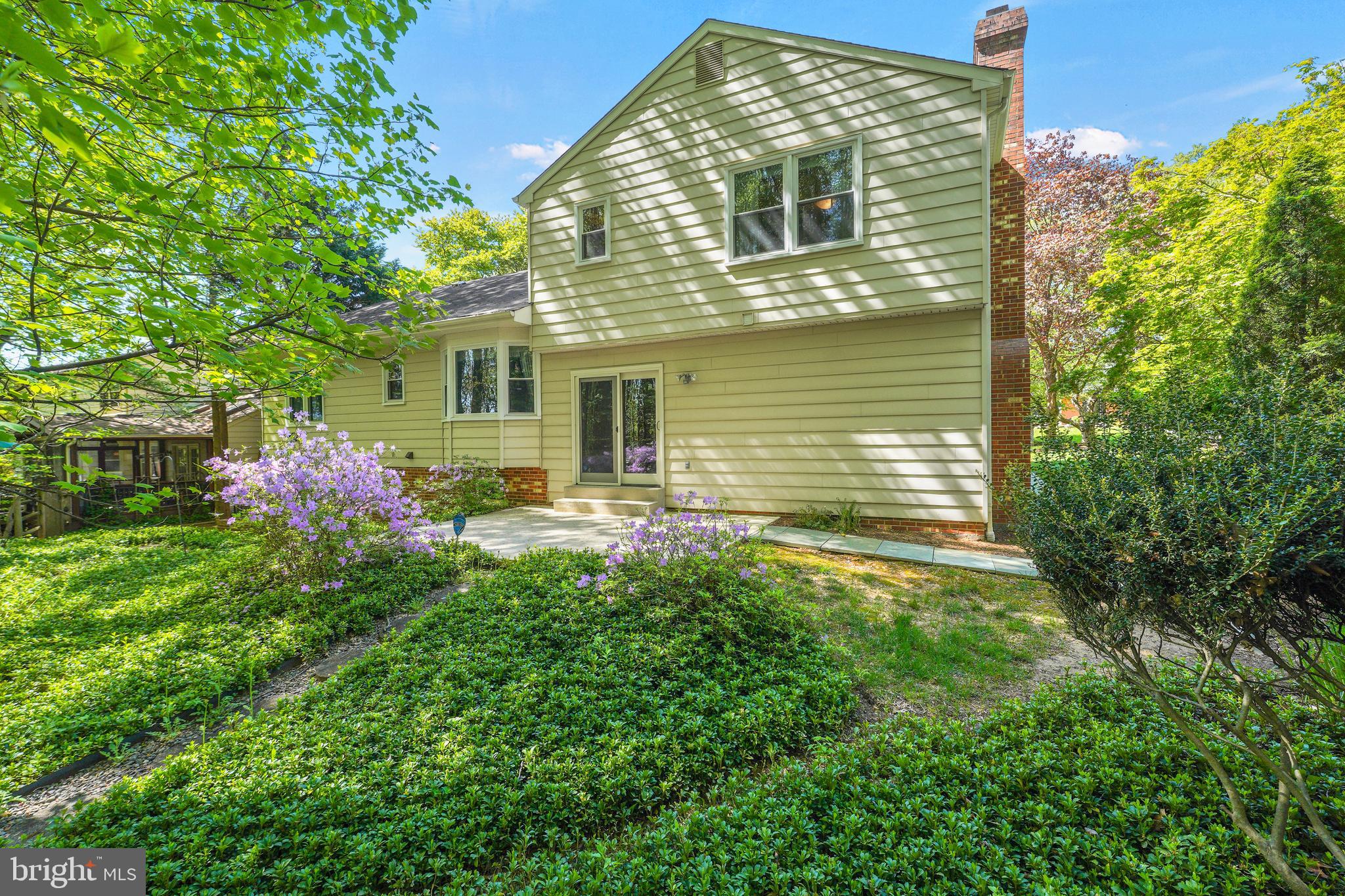 OAK SPRINGS - Residential