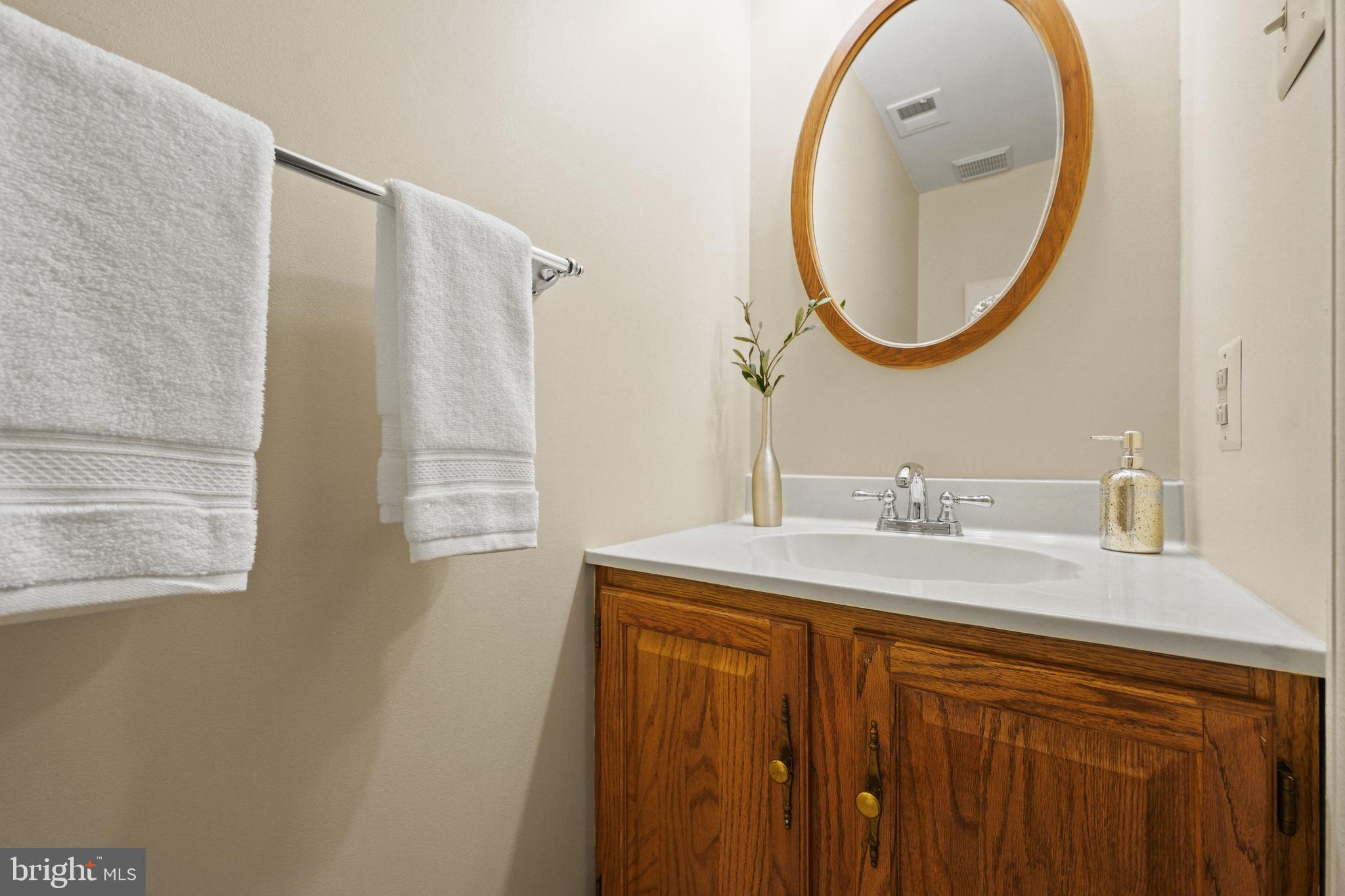 OAK SPRINGS - Residential