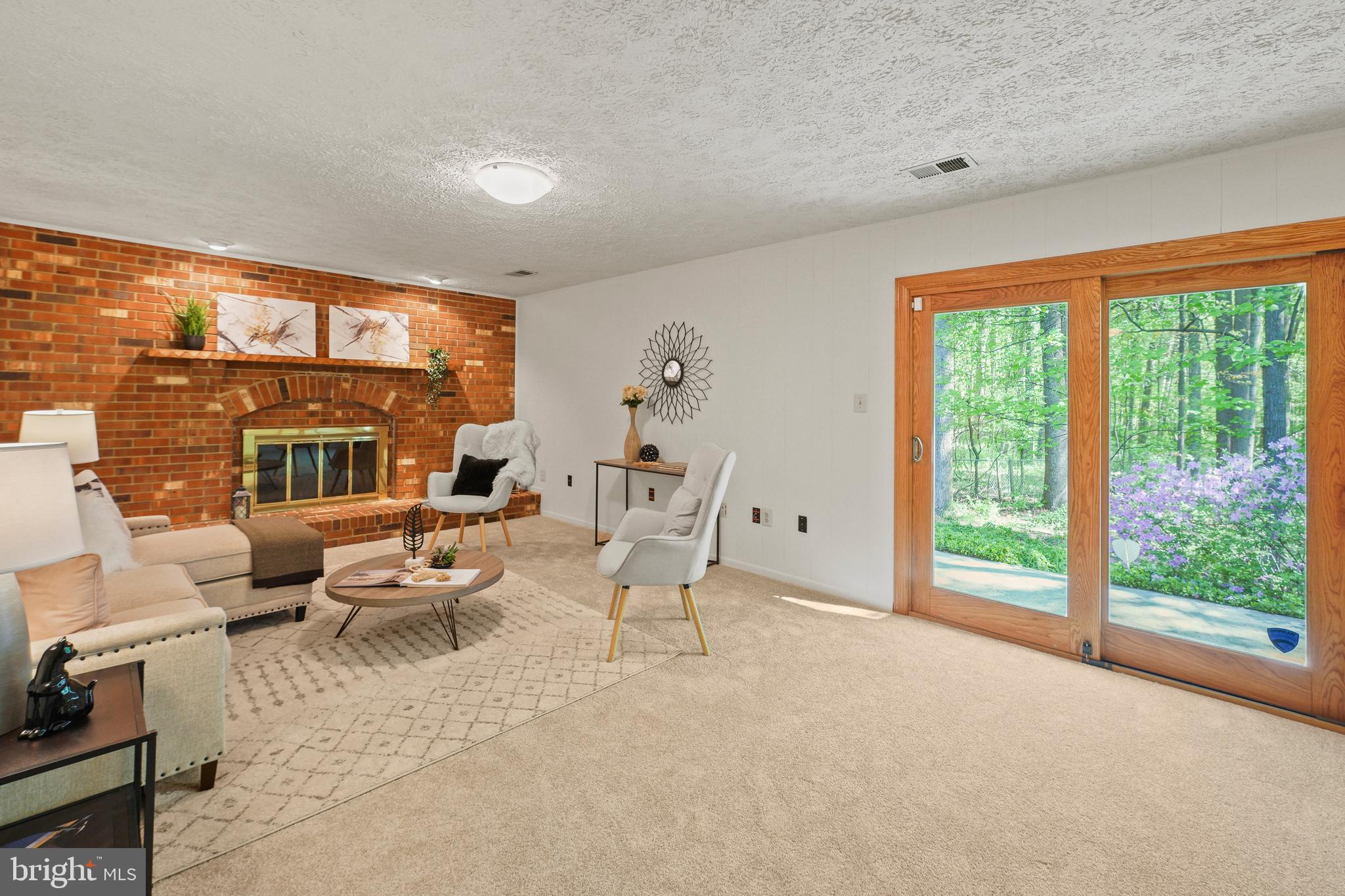 OAK SPRINGS - Residential