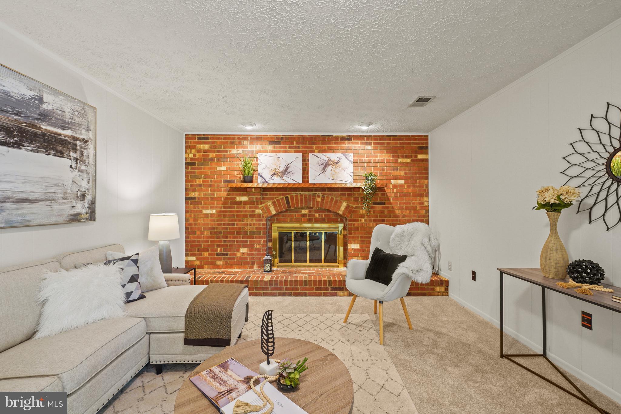 OAK SPRINGS - Residential