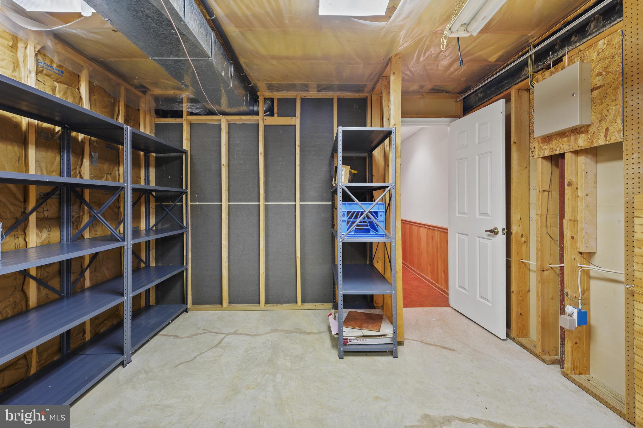 OAK SPRINGS - Residential